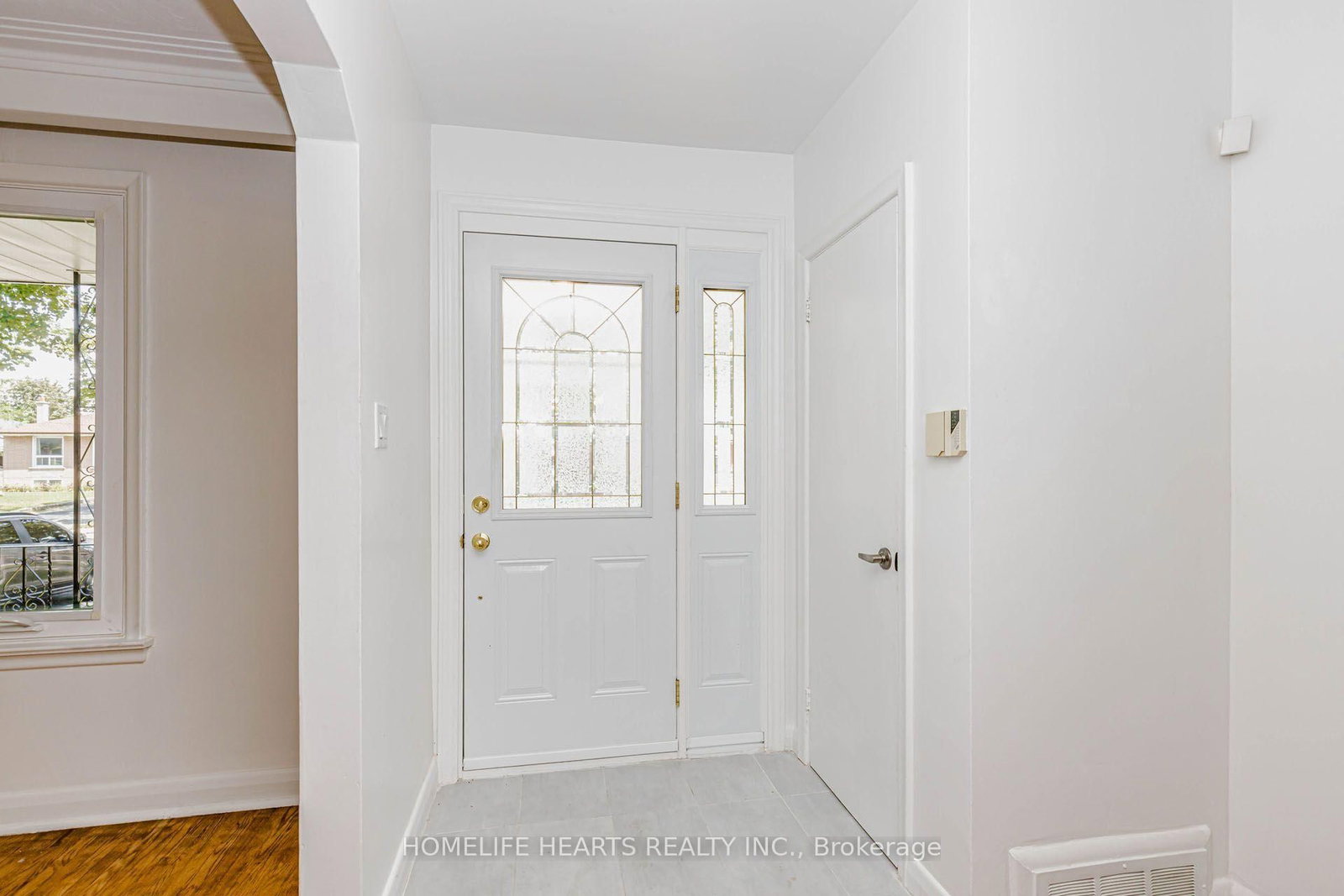 6 Dittmer Cres, Toronto — 7