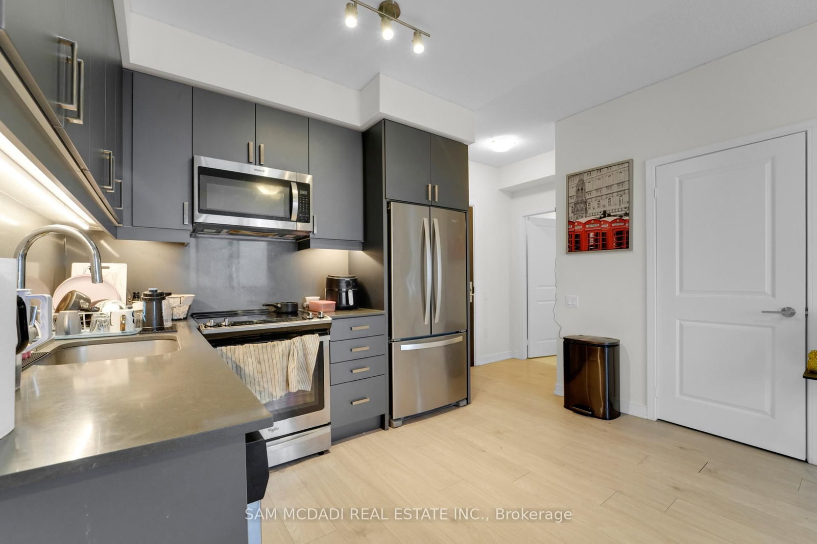 1722-8 Nahani Way, Mississauga — 4
