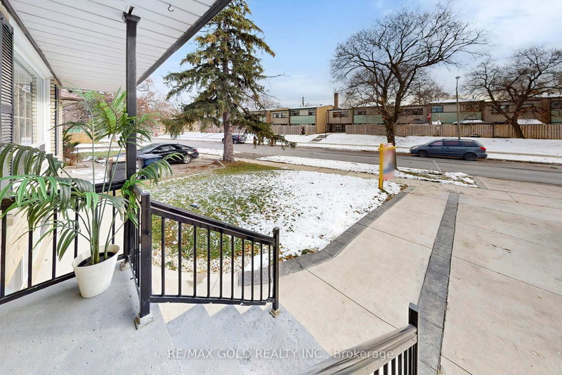 189 Kingsview Blvd - Photo 2