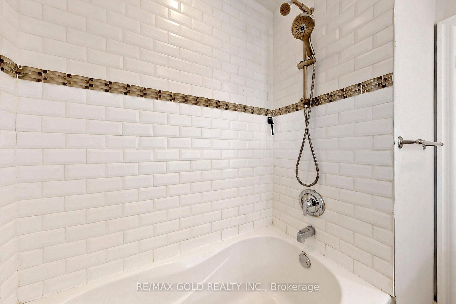 189 Kingsview Blvd, Toronto — 33