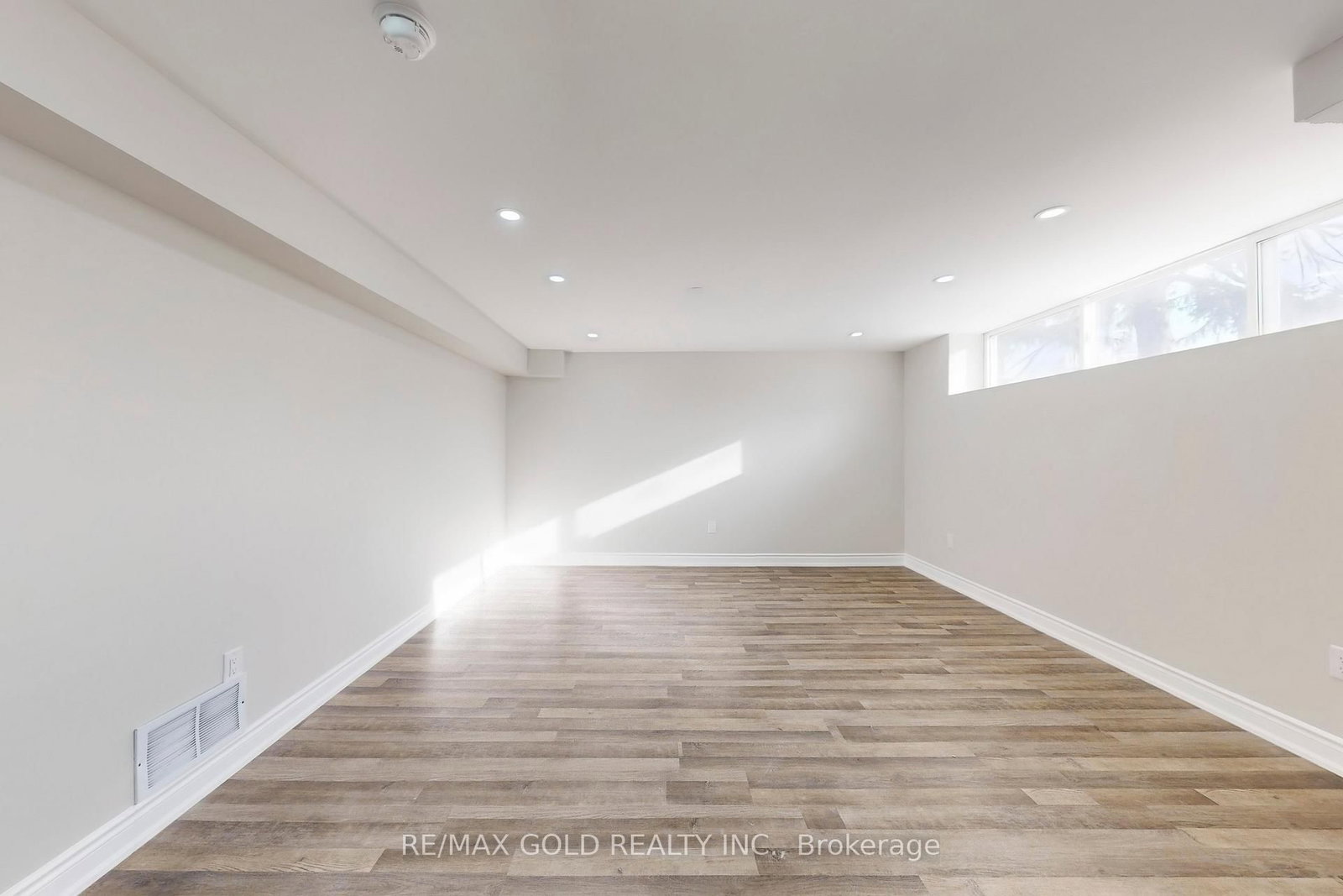 189 Kingsview Blvd, Toronto — 43