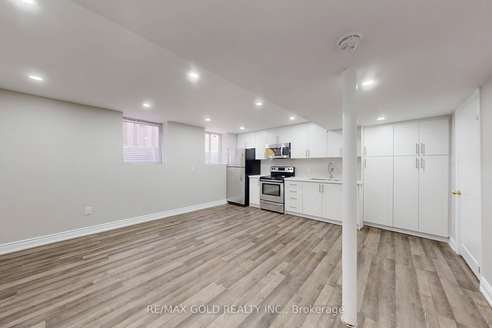 189 Kingsview Blvd, Toronto — 45