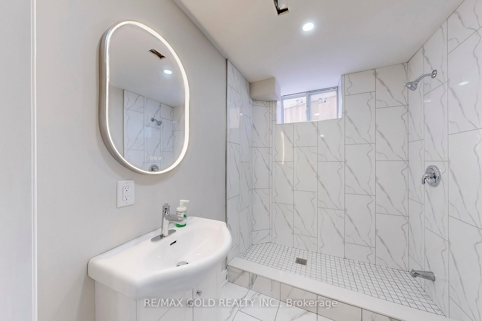 189 Kingsview Blvd, Toronto — 50