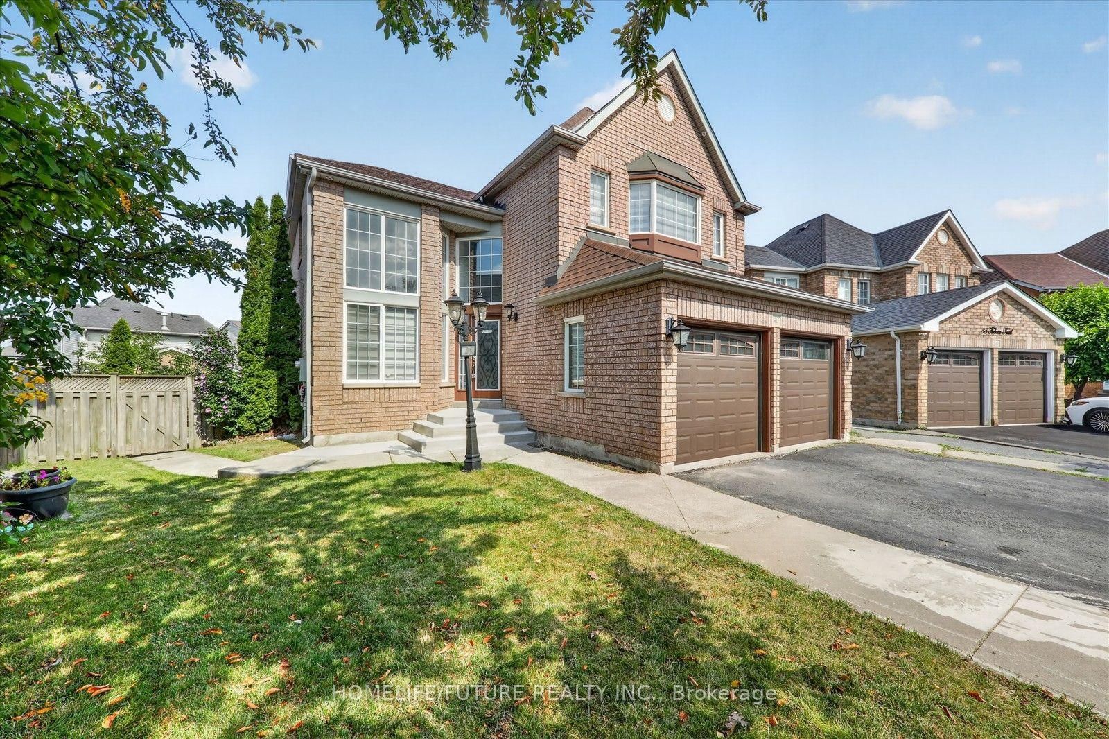 40 Tobosa Tr, Brampton — 4