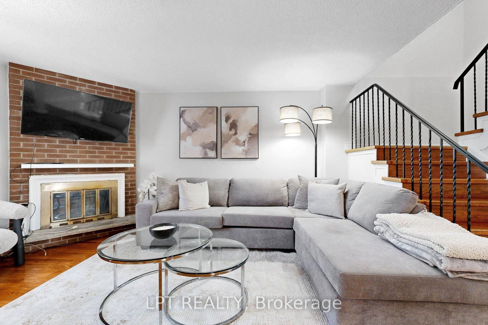 38 Pickard Lane, Brampton — 21