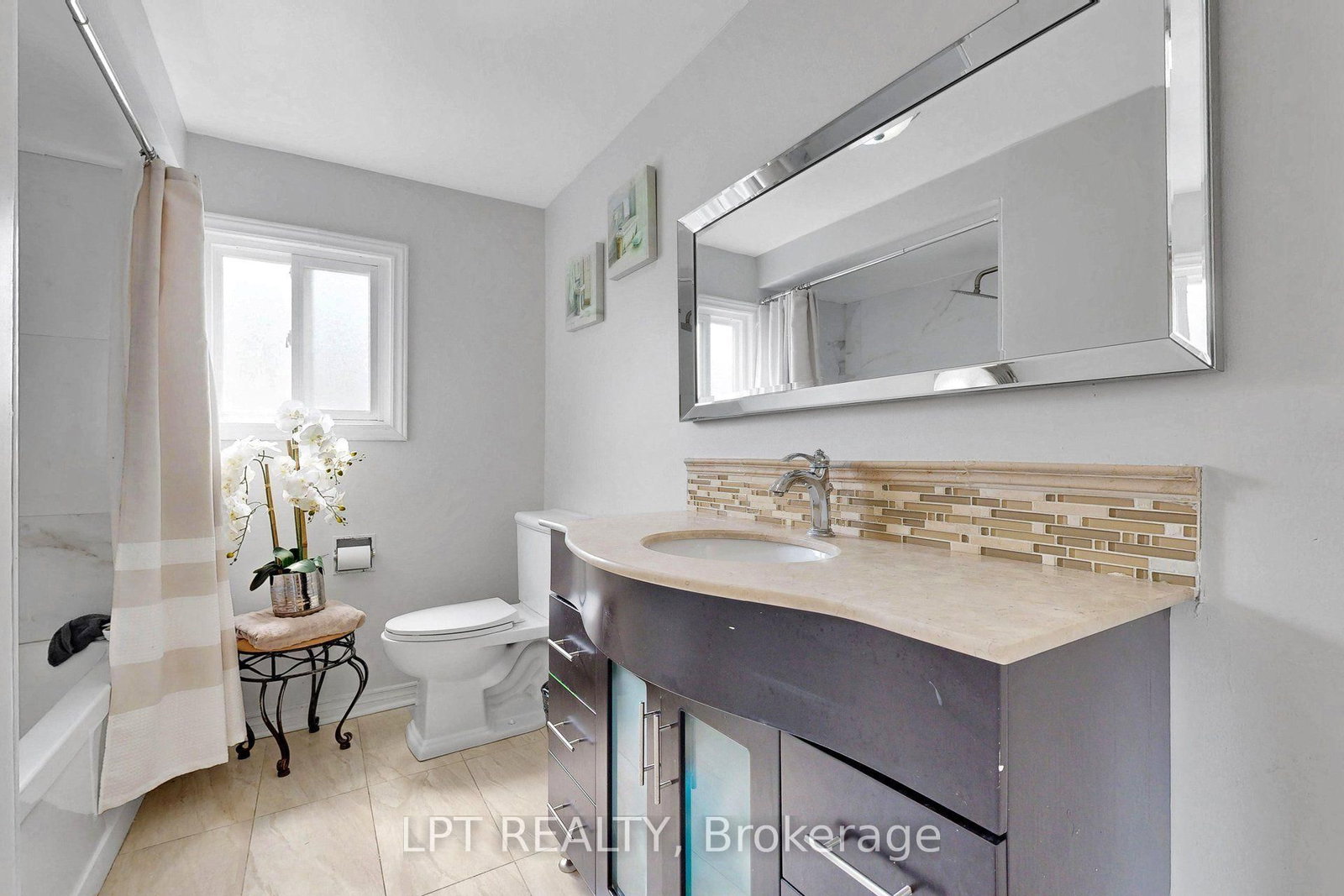 38 Pickard Lane, Brampton — 24