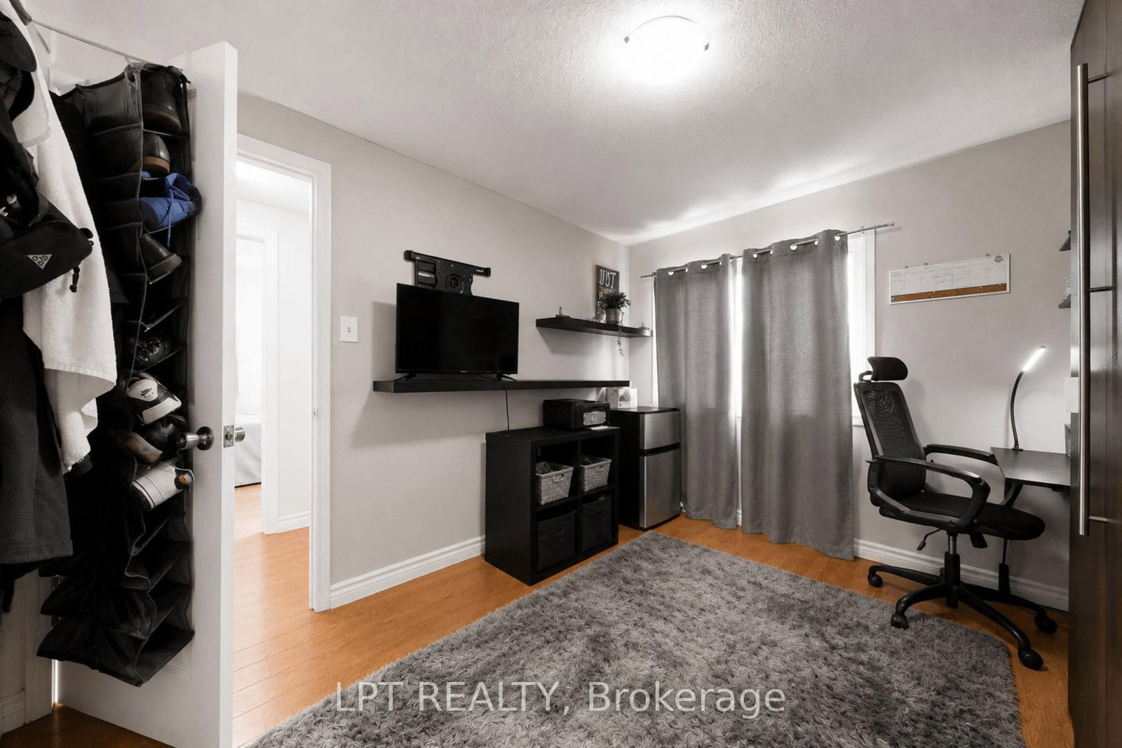 38 Pickard Lane, Brampton — 30