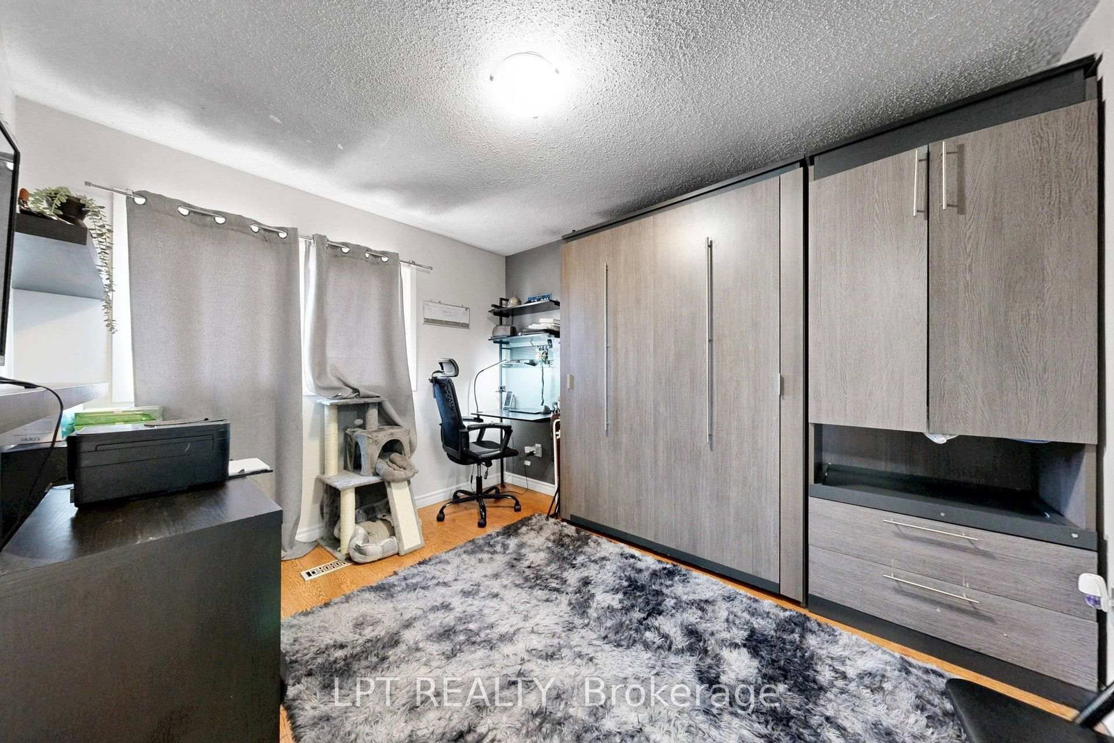 38 Pickard Lane, Brampton — 31
