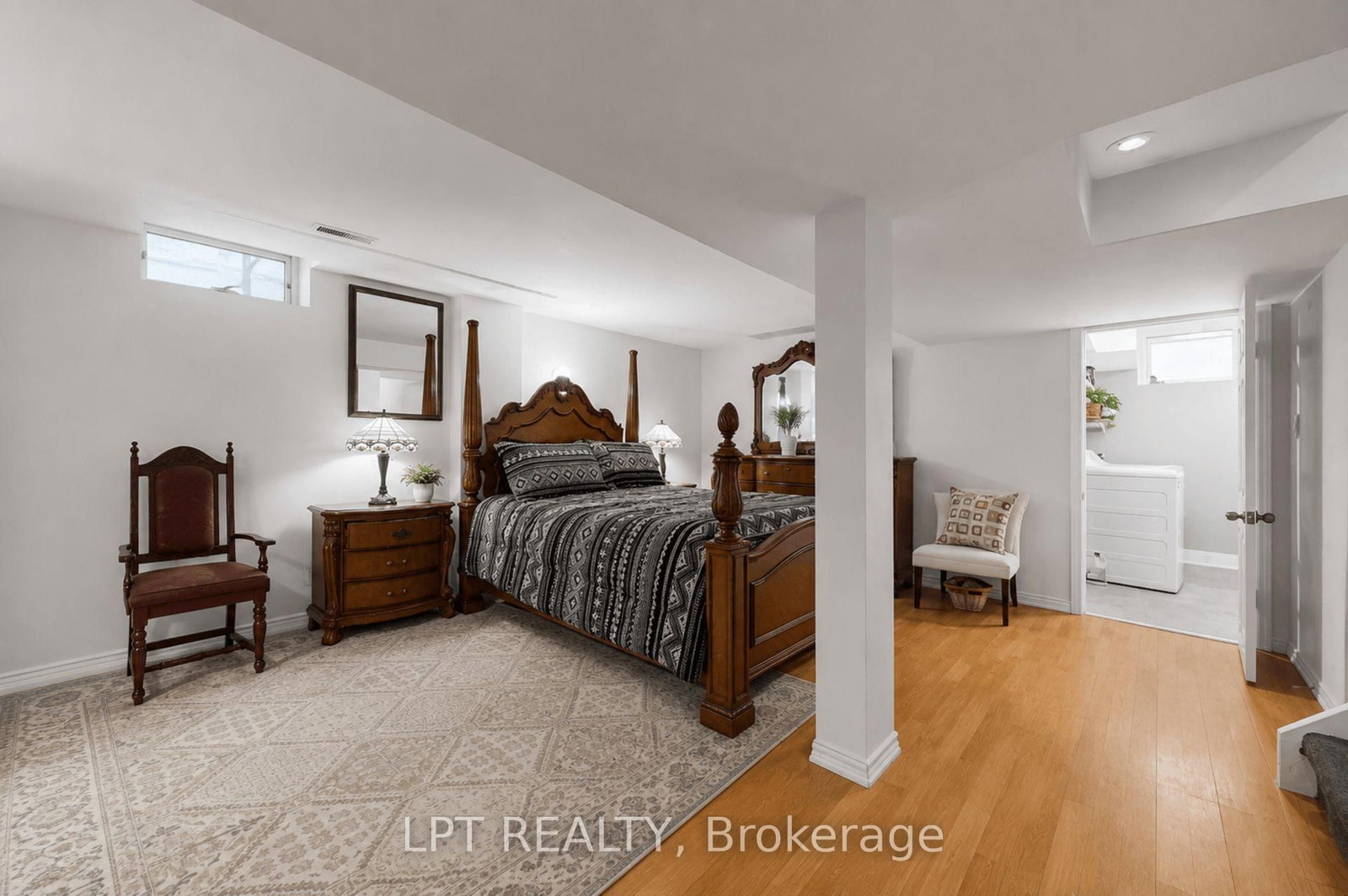 38 Pickard Lane, Brampton — 34