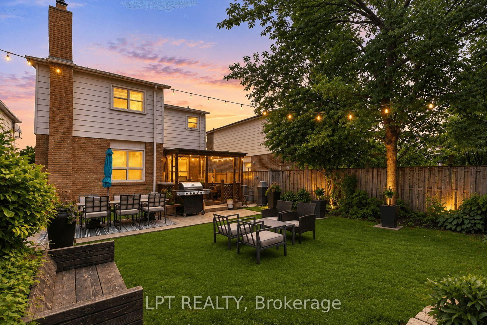 38 Pickard Lane, Brampton — 41