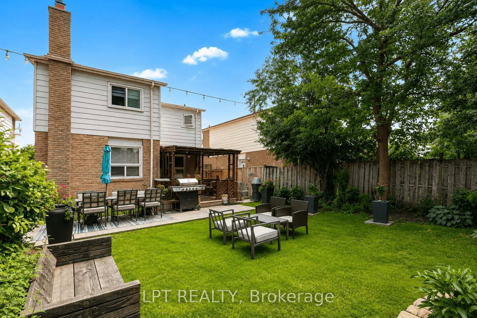 38 Pickard Lane, Brampton — 42