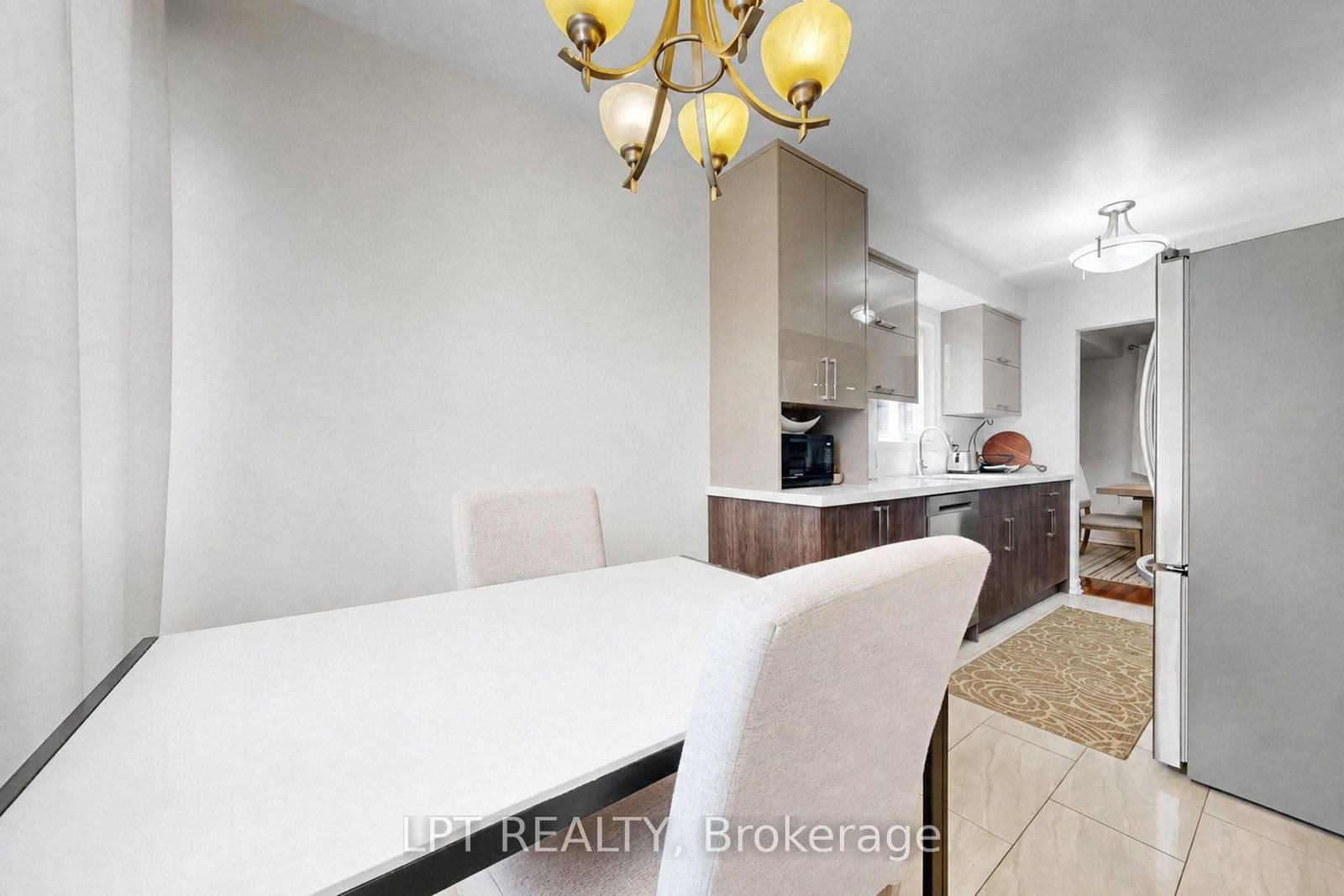 38 Pickard Lane, Brampton — 9