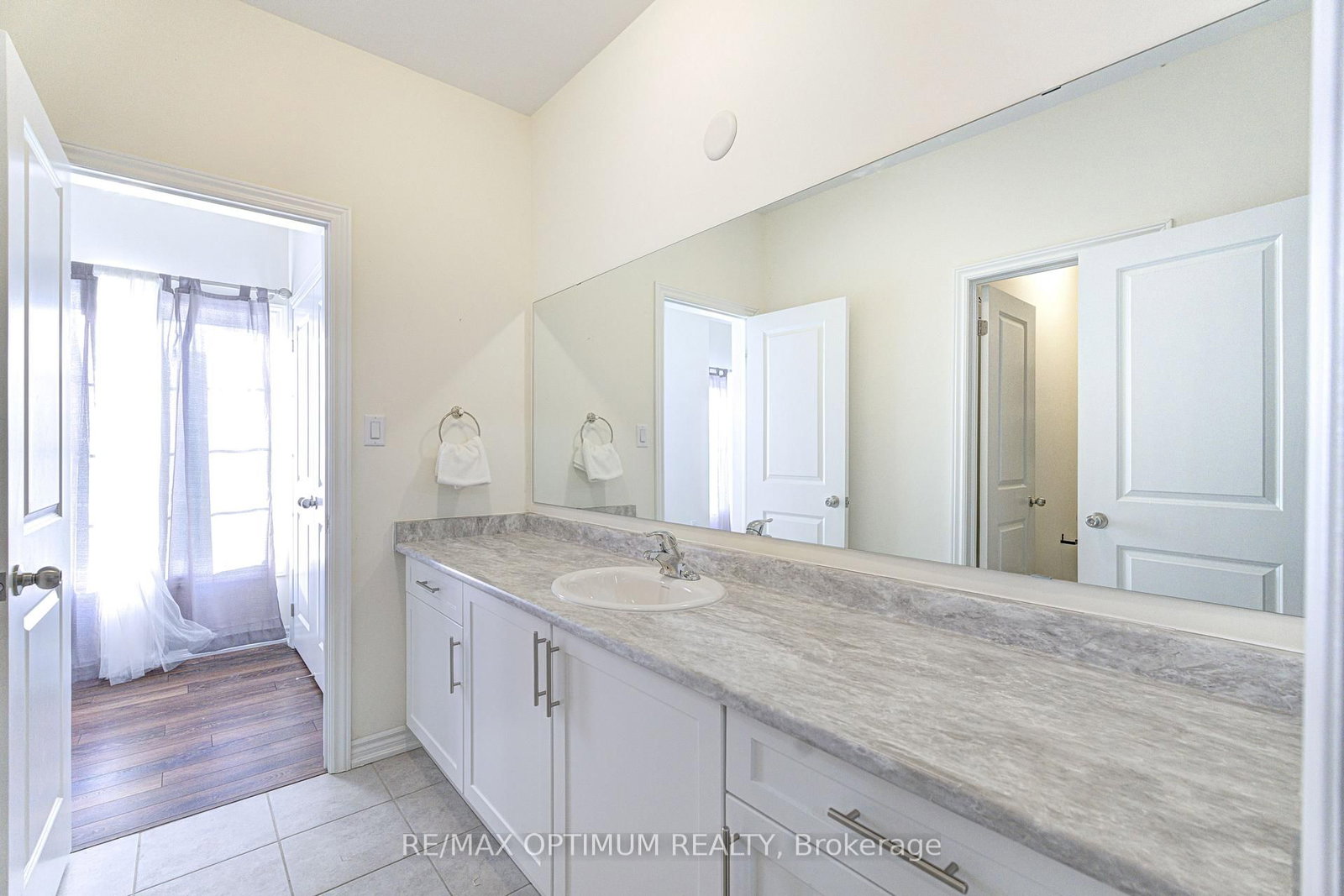 46 Eastman Dr, Brampton — 29