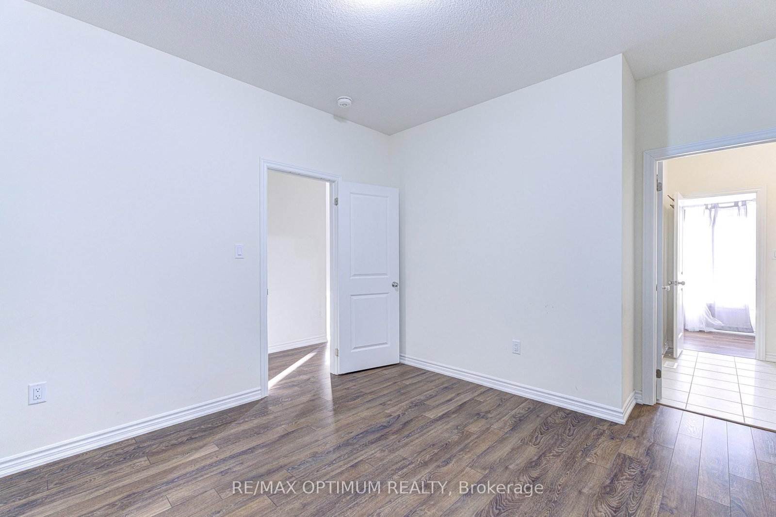 46 Eastman Dr, Brampton — 30