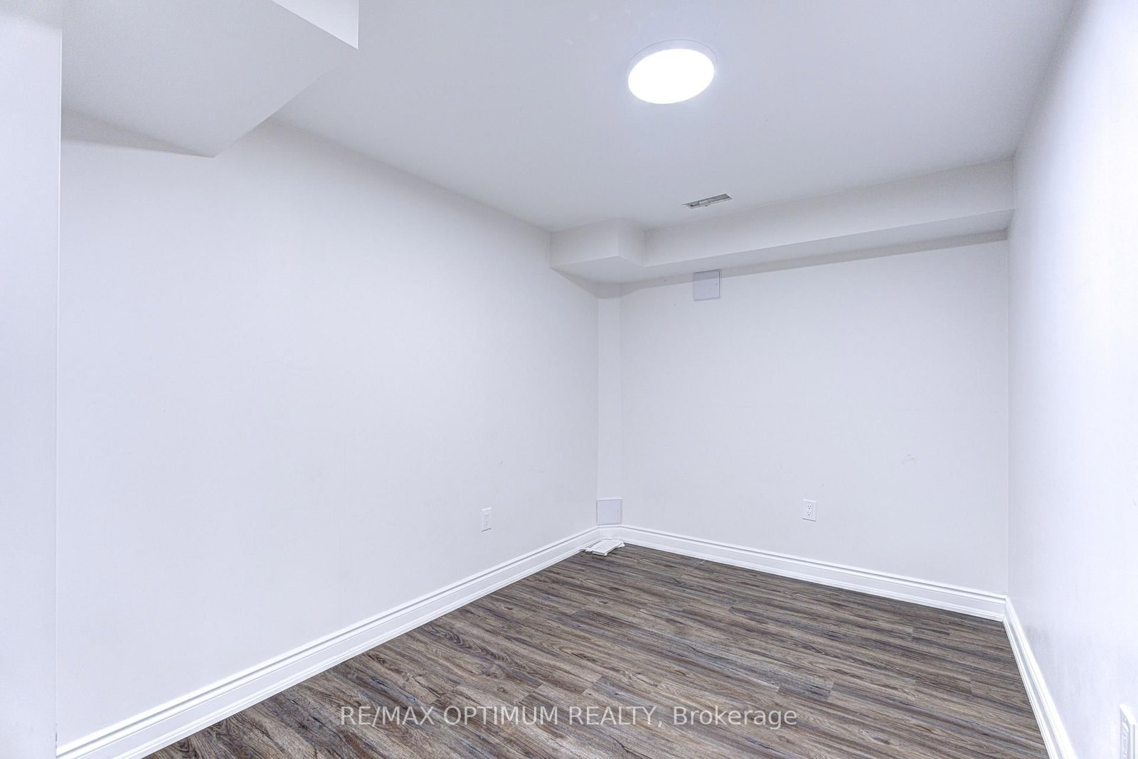 46 Eastman Dr, Brampton — 42