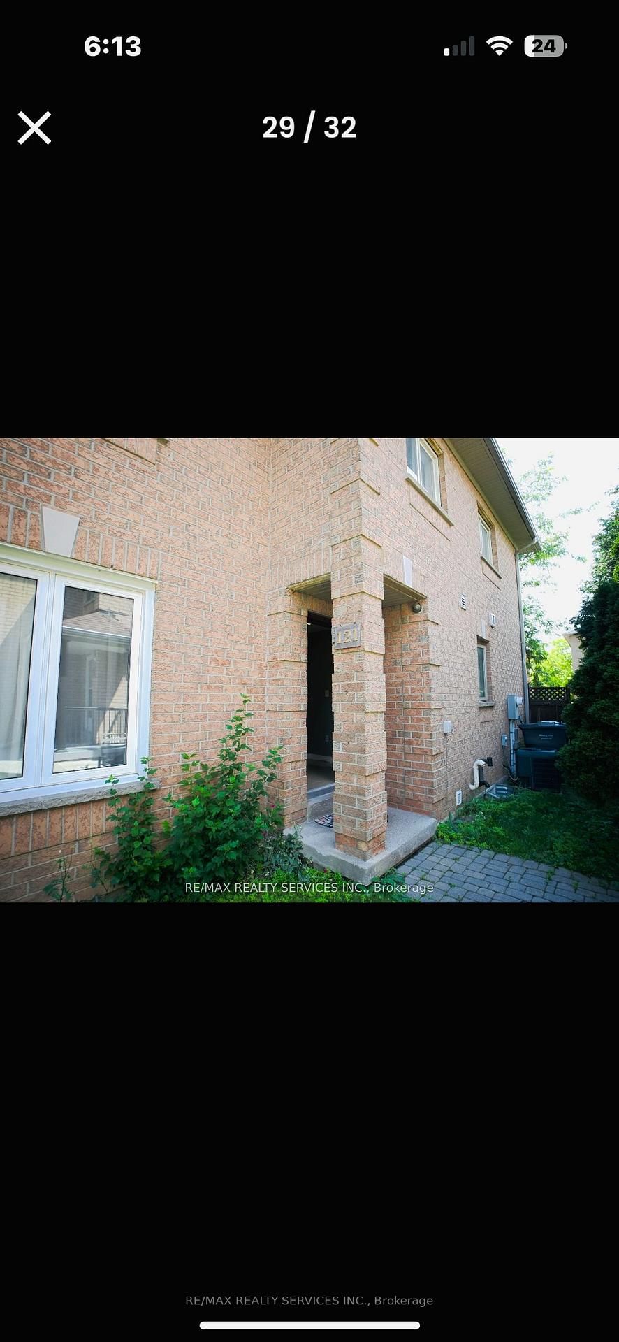 121 Pressed Brick Dr, Brampton — 3