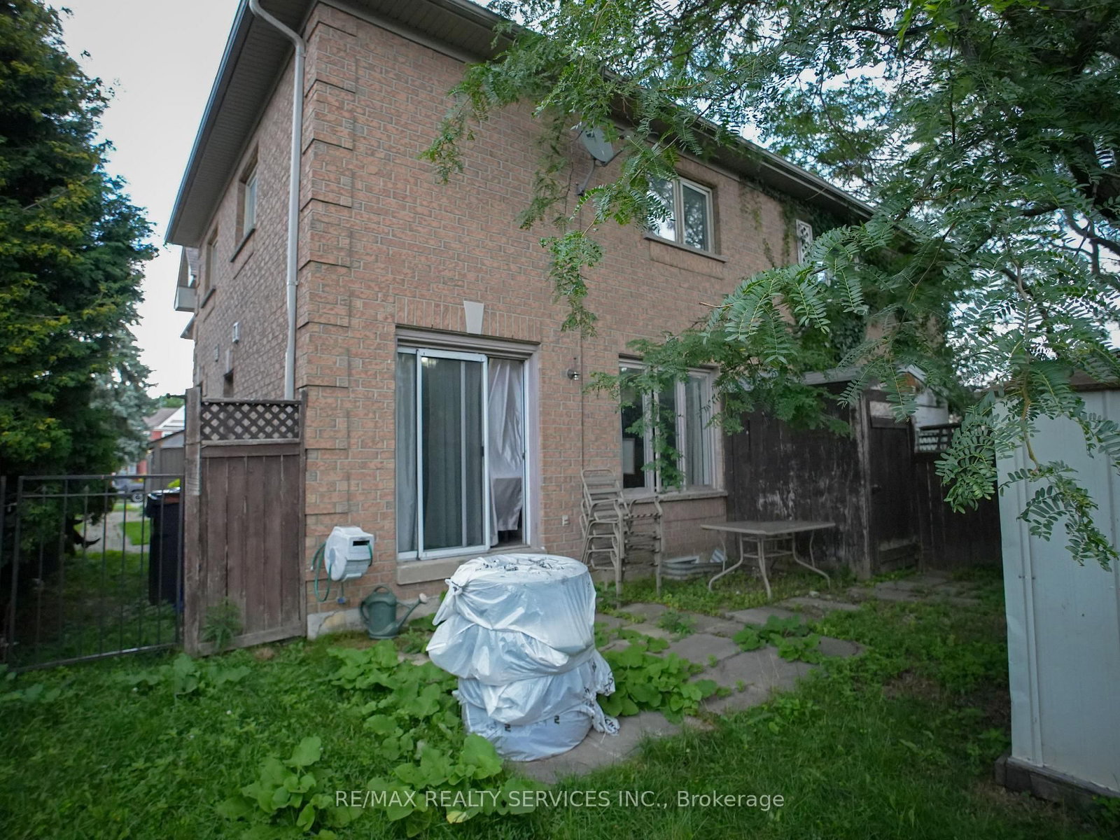 121 Pressed Brick Dr, Brampton — 30