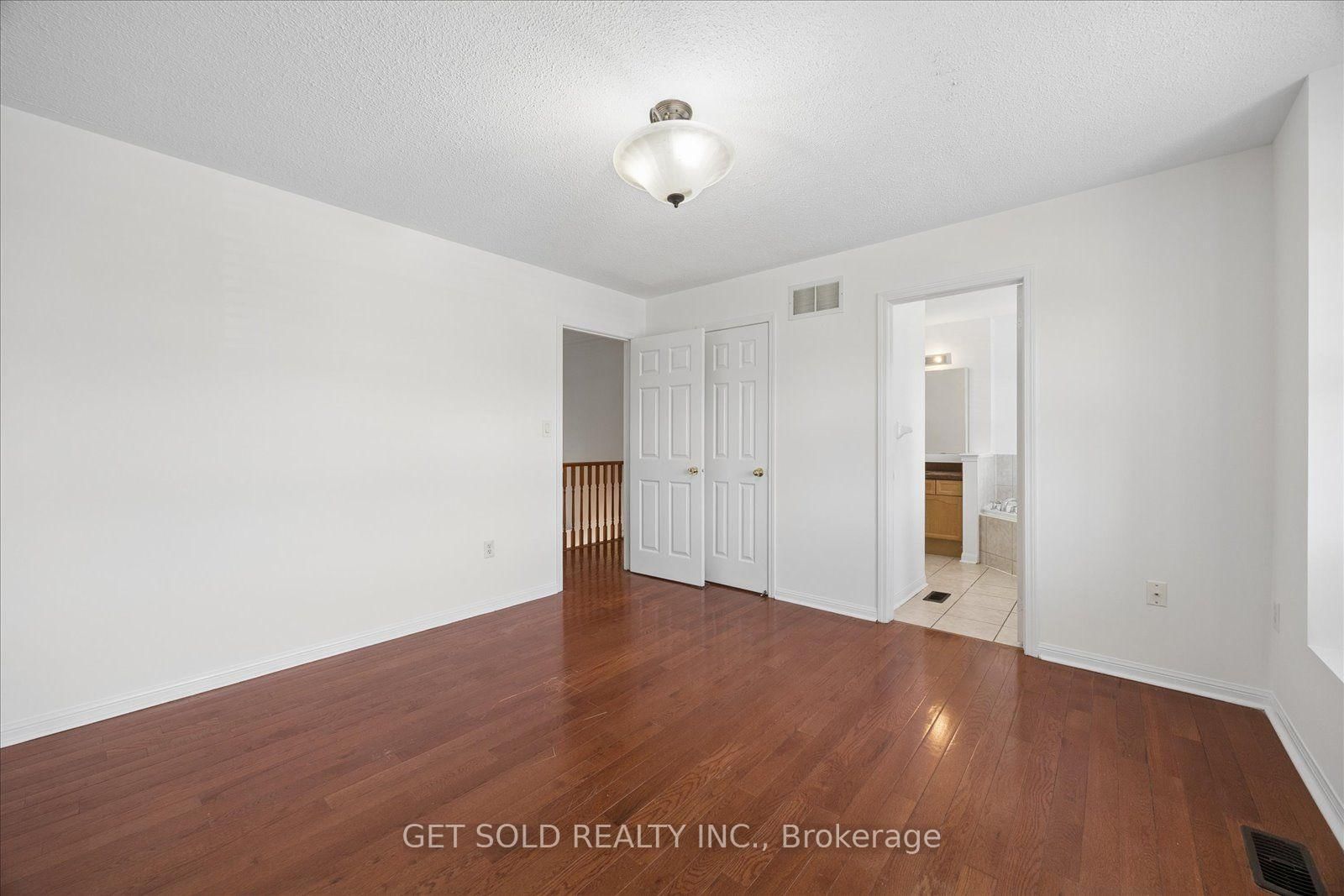 9 Raccoon St, Brampton — 21