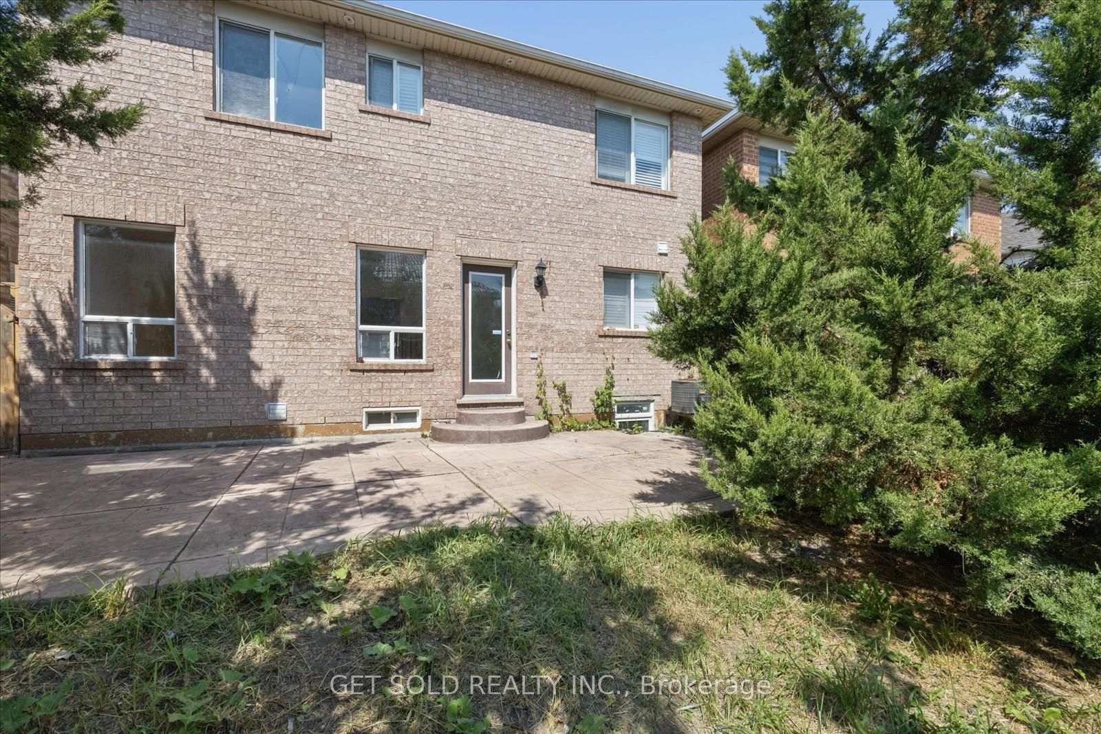 9 Raccoon St, Brampton — 45