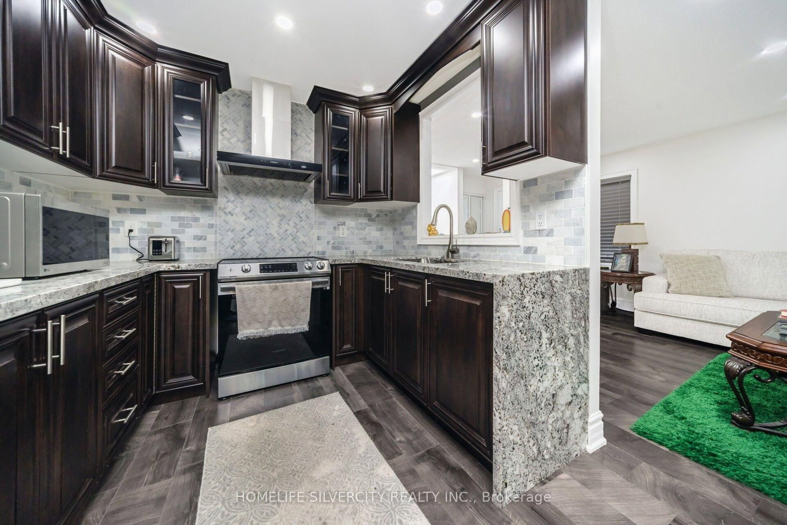 3 Hapsbury Sq, Brampton — 14
