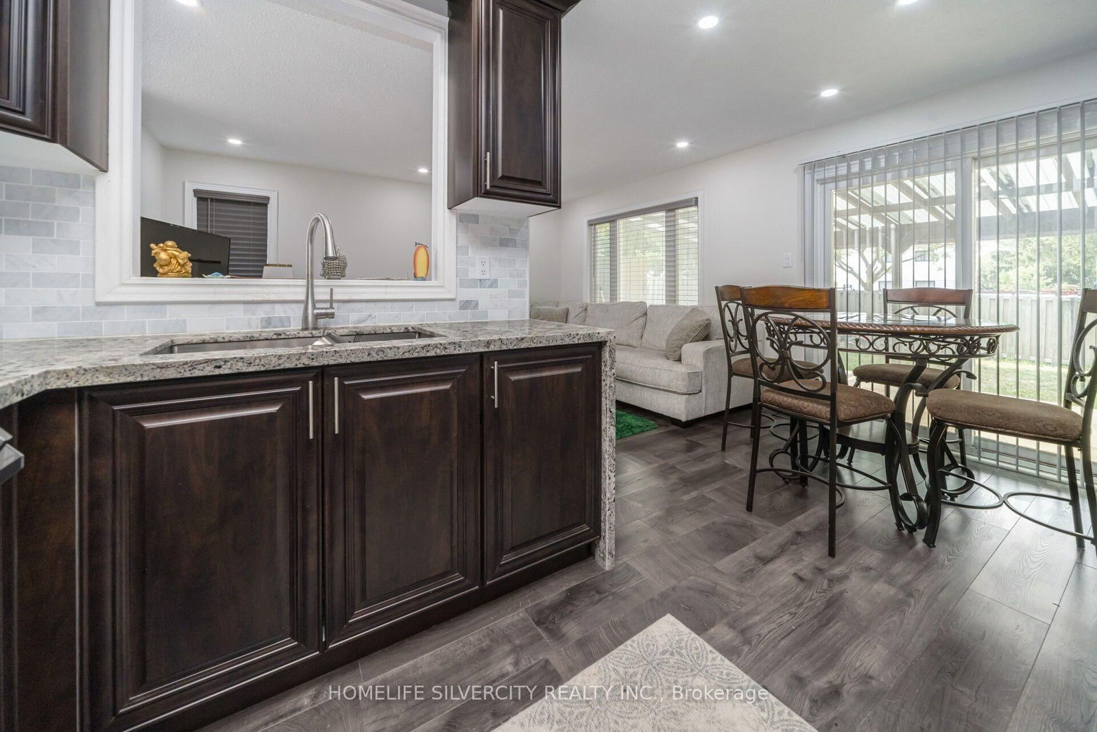 3 Hapsbury Sq, Brampton — 16