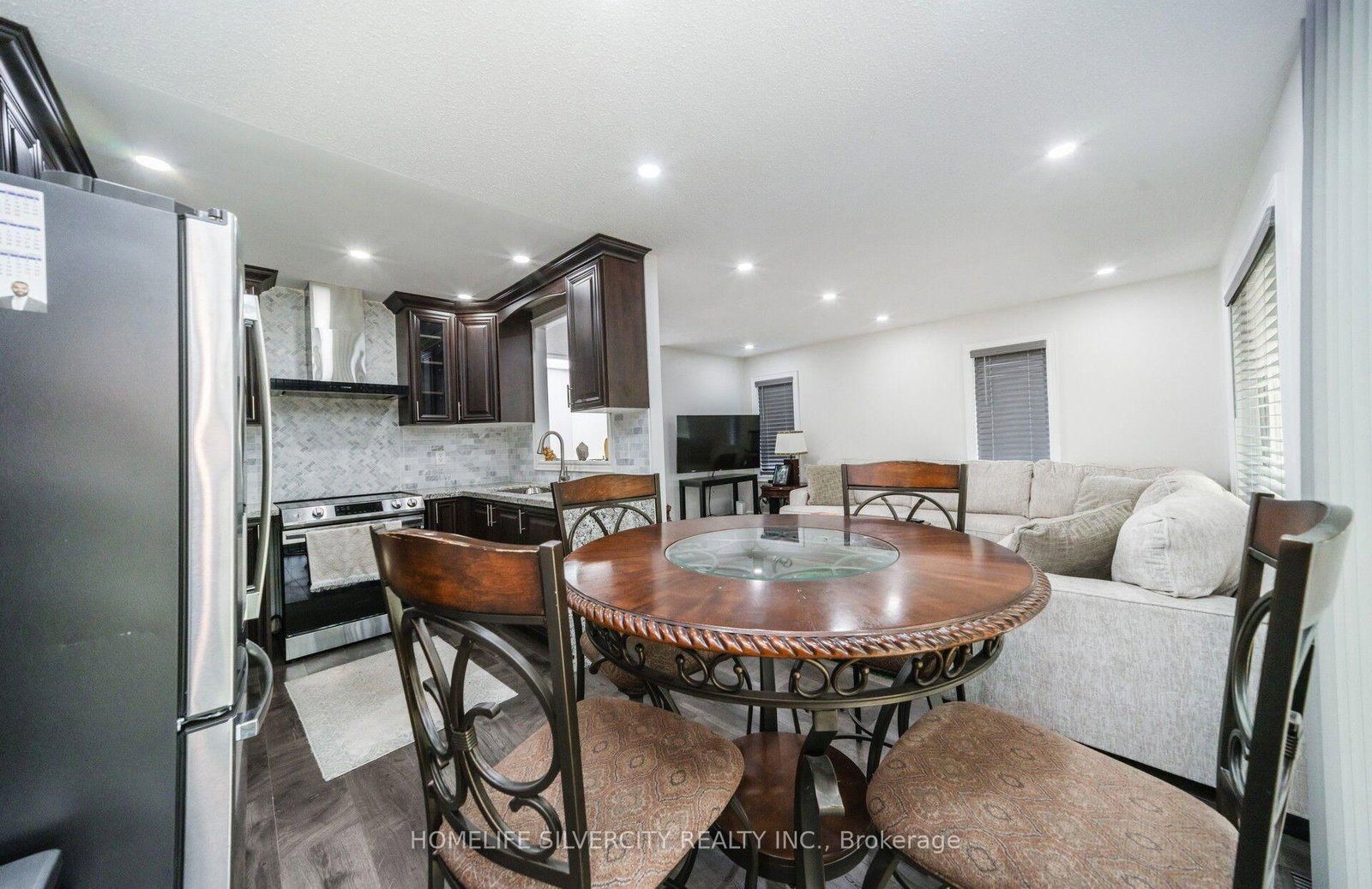 3 Hapsbury Sq, Brampton — 18