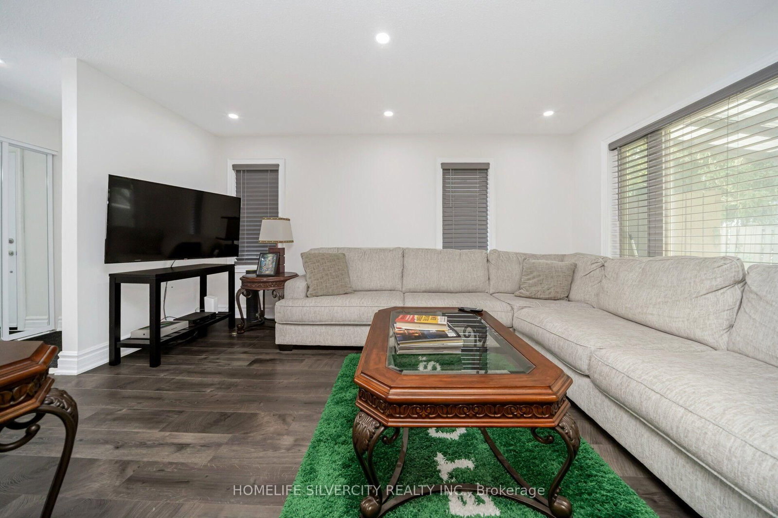 3 Hapsbury Sq, Brampton — 19