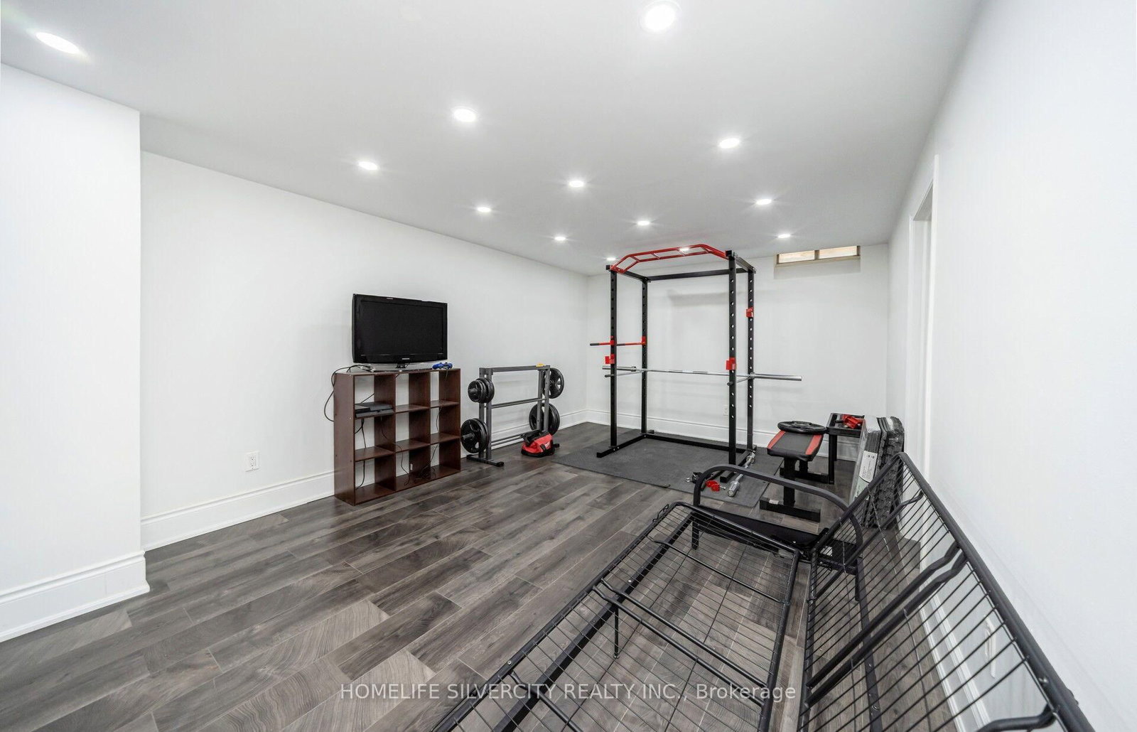 3 Hapsbury Sq, Brampton — 29