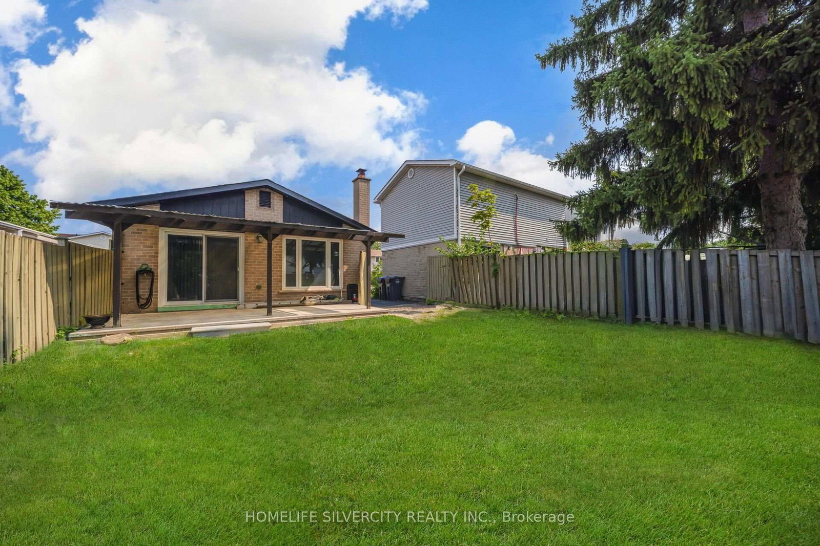 3 Hapsbury Sq, Brampton — 40