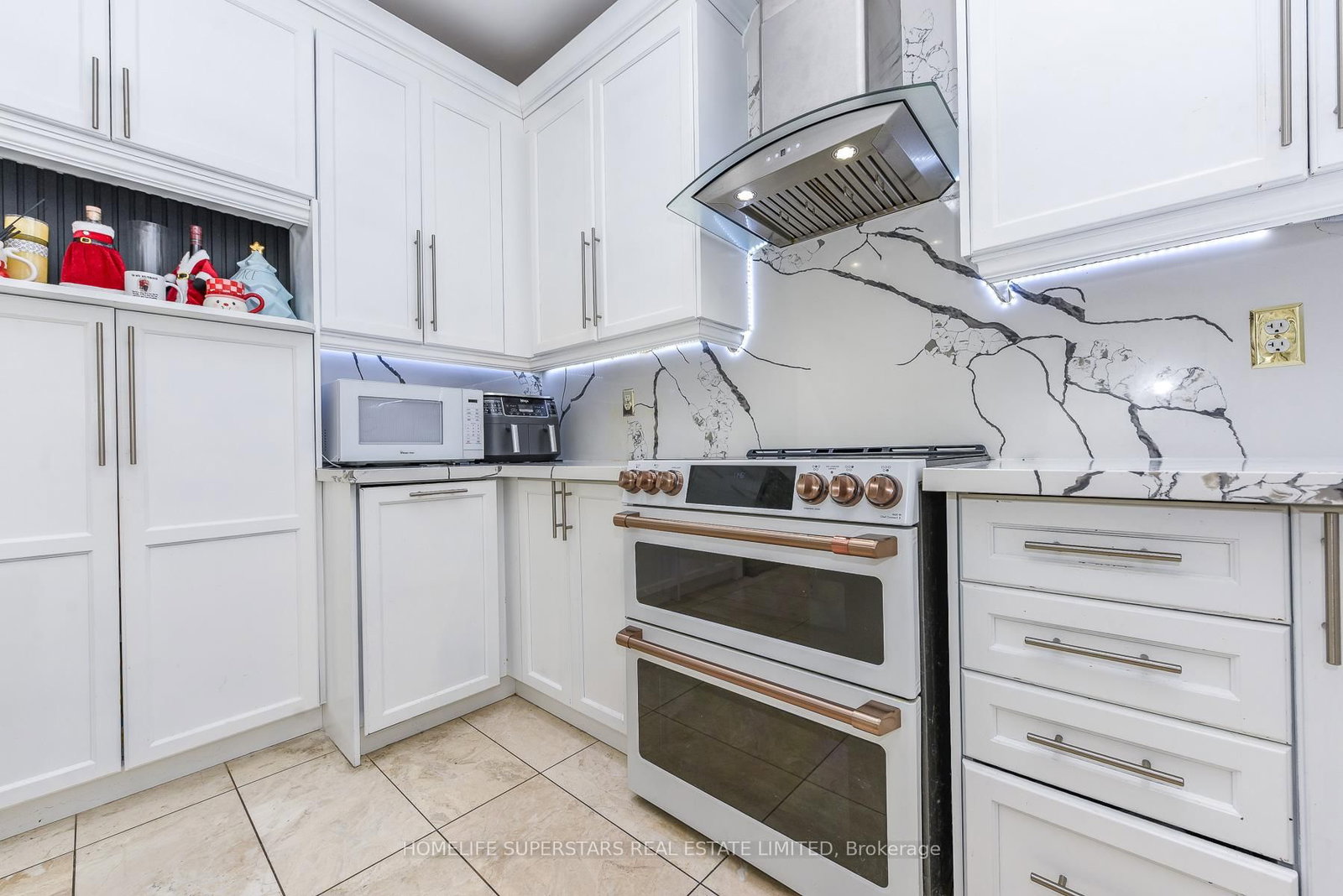 36 Lucky Lane, Brampton — 4