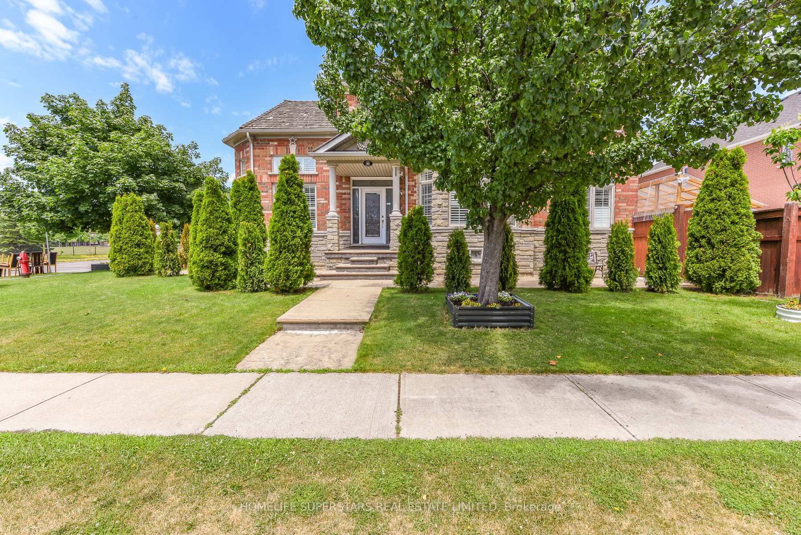 36 Lucky Lane, Brampton — 47