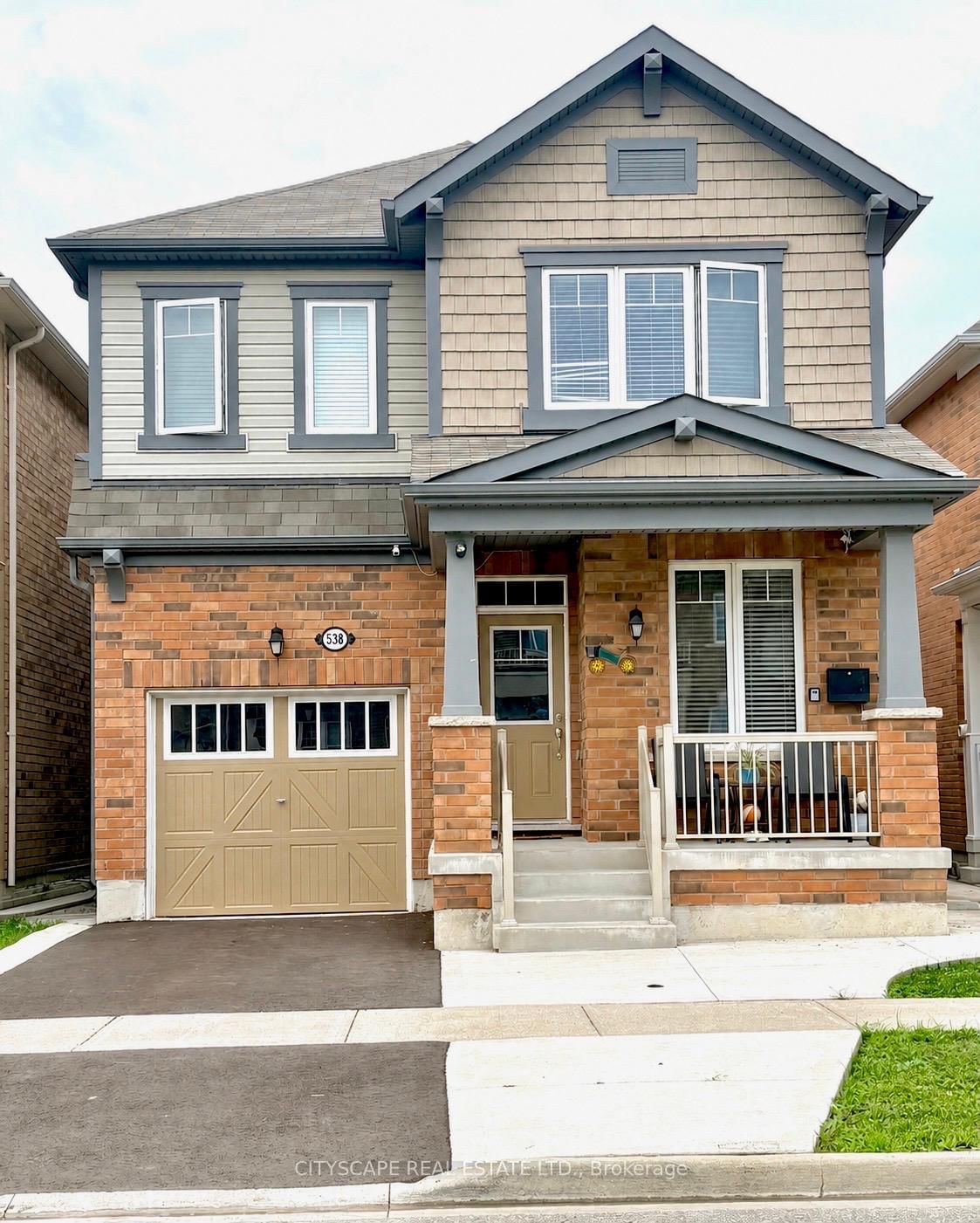 538 Edenbrook Hill Dr, Brampton — 2
