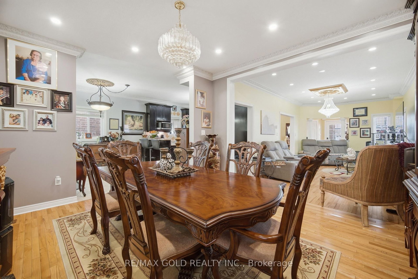 15 Denim Dr, Brampton — 15