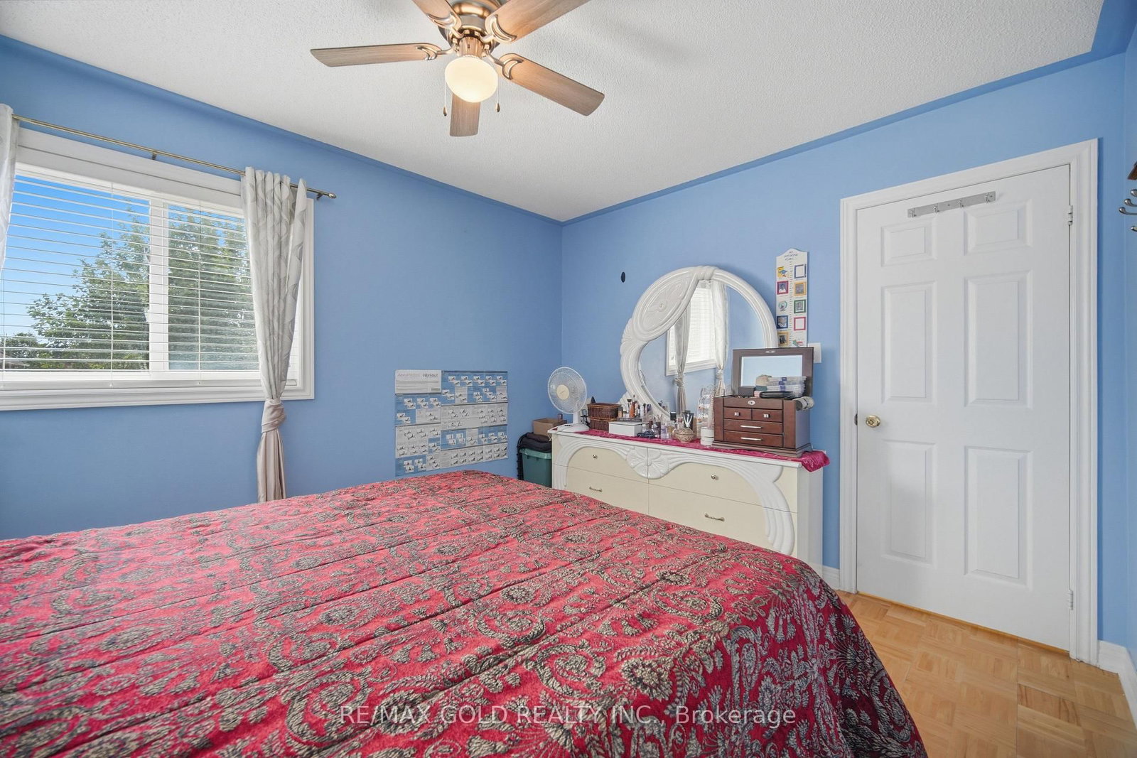 15 Denim Dr, Brampton — 34