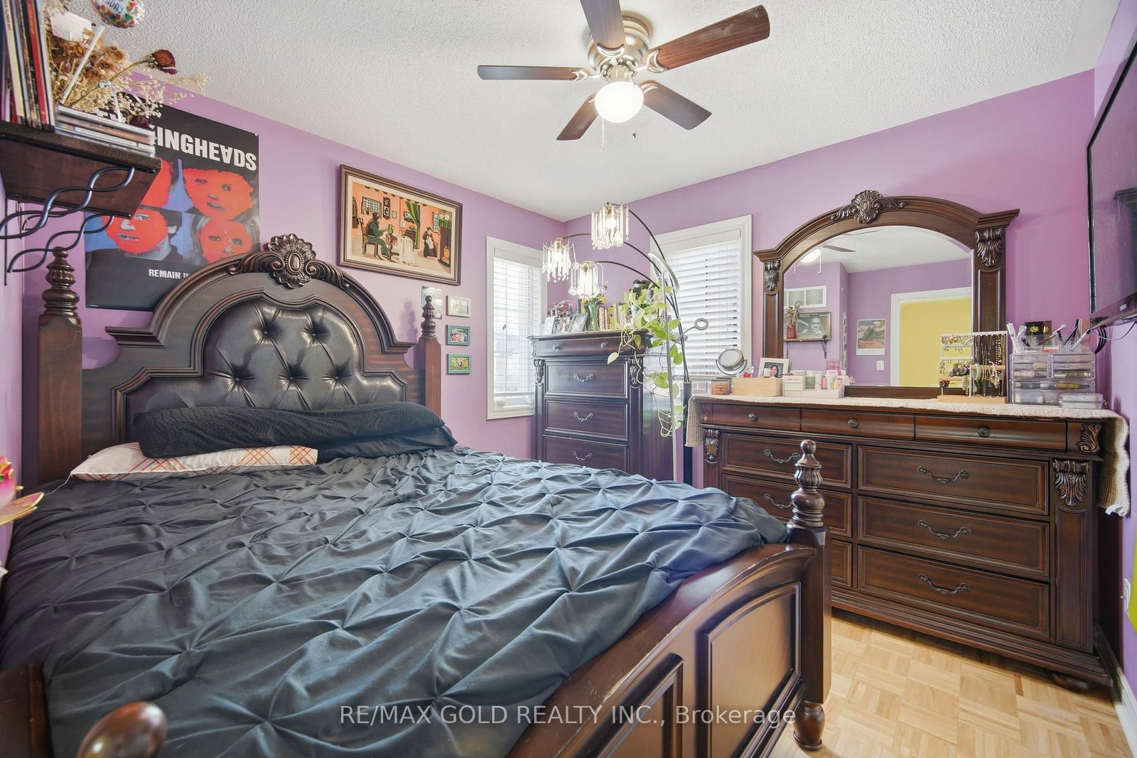 15 Denim Dr, Brampton — 36