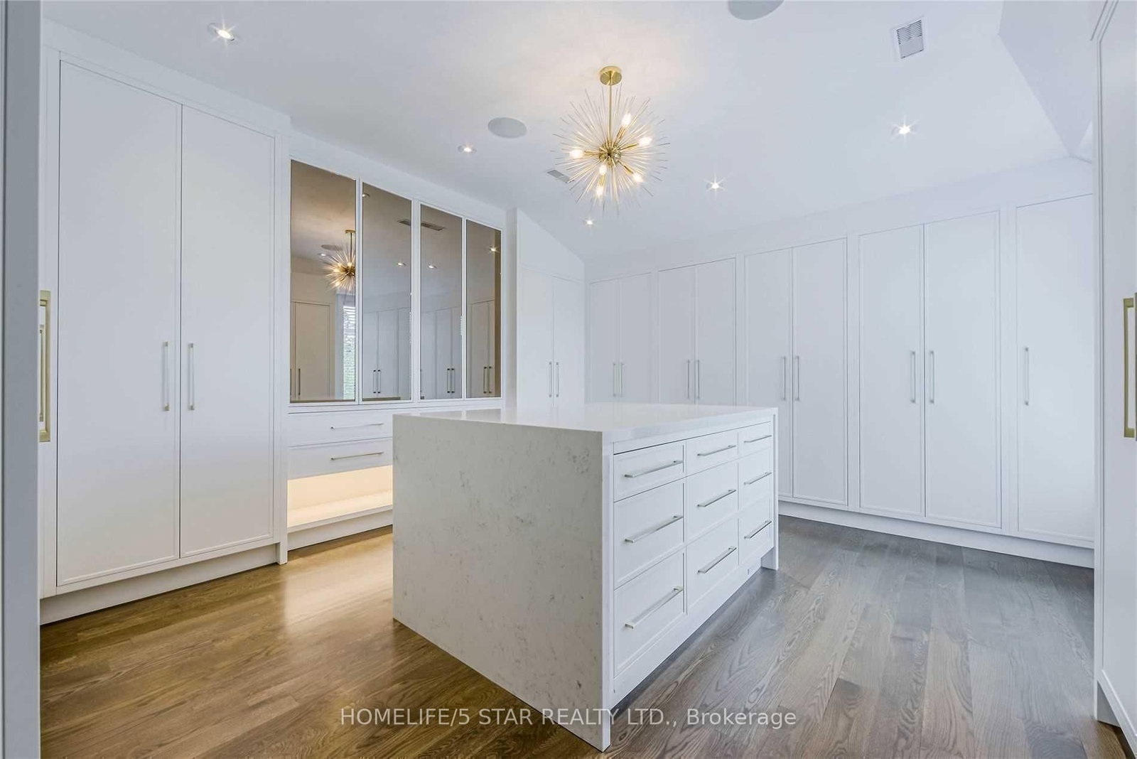 25 YORKLEIGH Ave, Toronto — 22