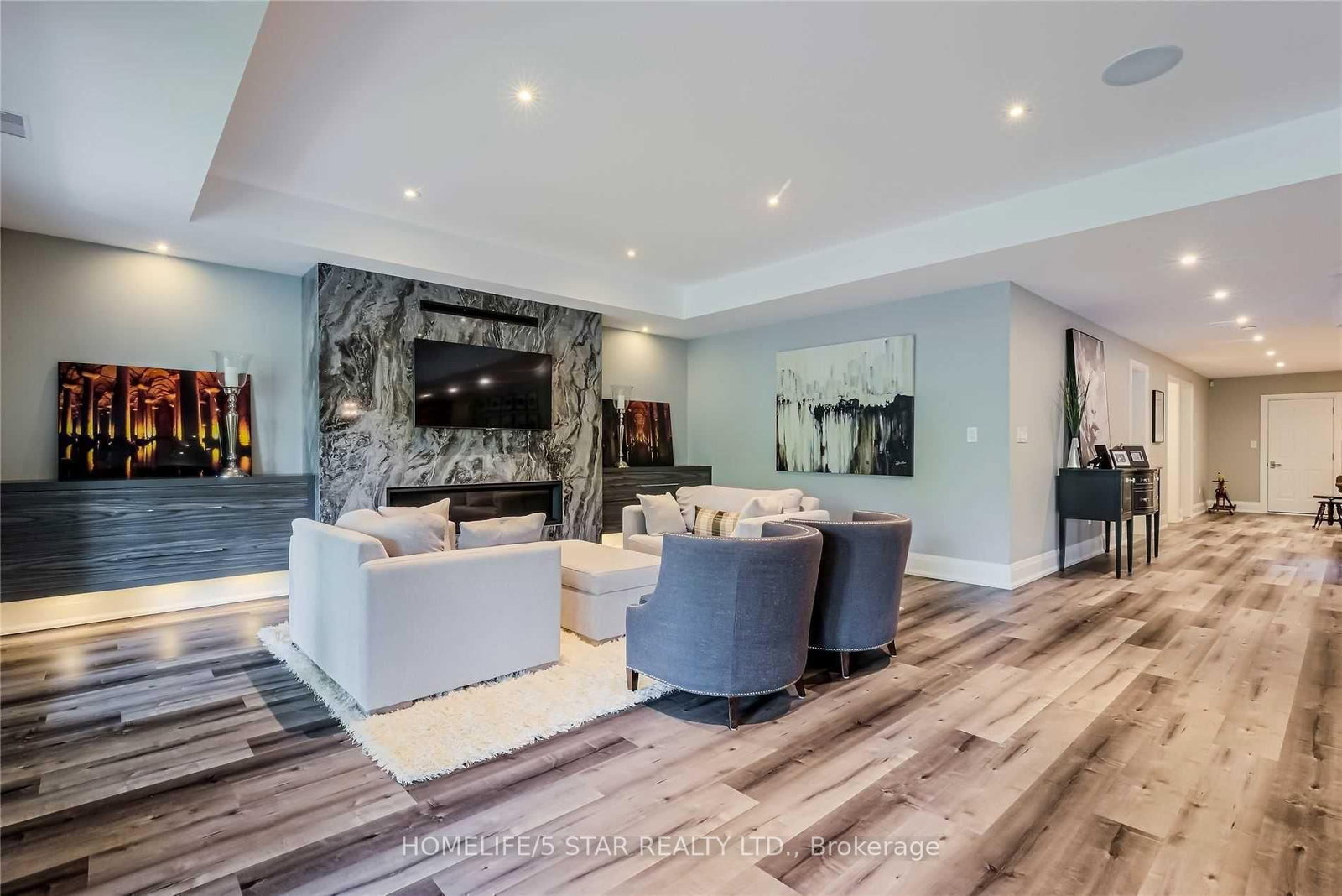 25 YORKLEIGH Ave, Toronto — 23