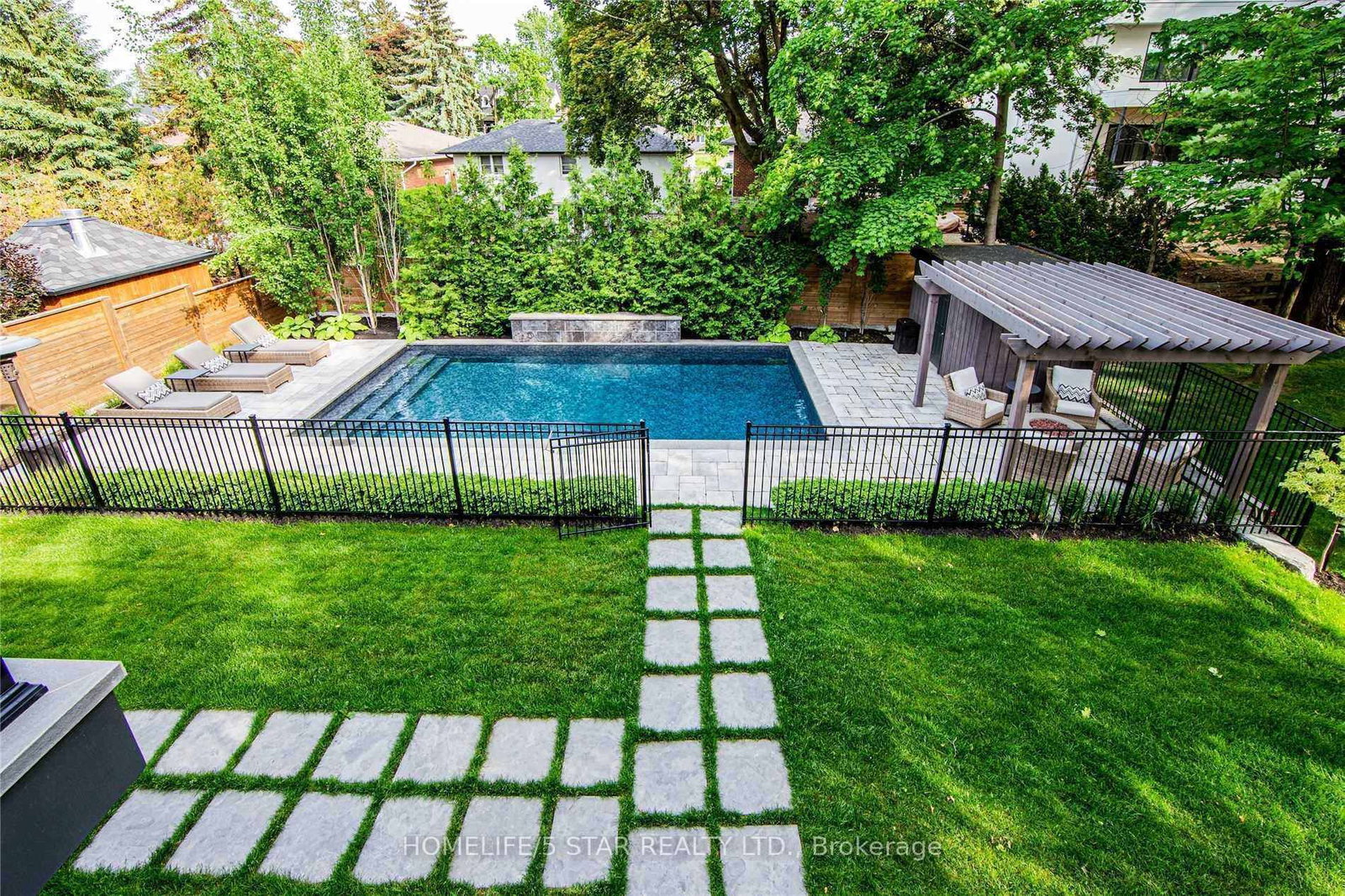 25 YORKLEIGH Ave, Toronto — 34