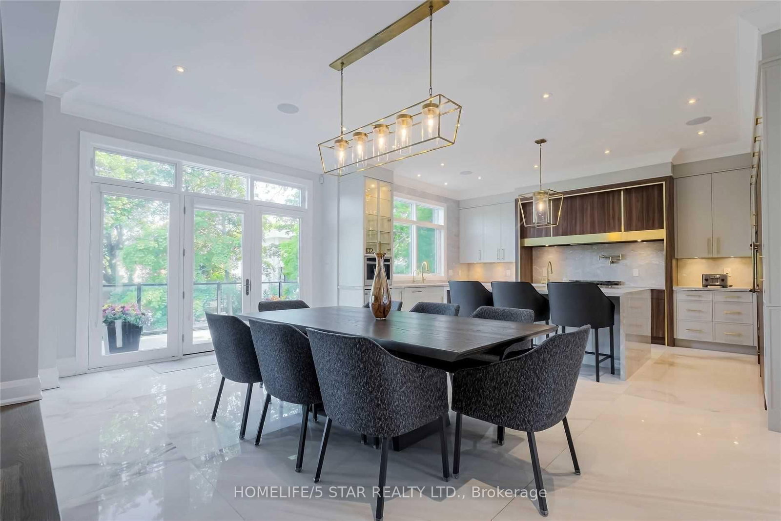25 YORKLEIGH Ave, Toronto — 9