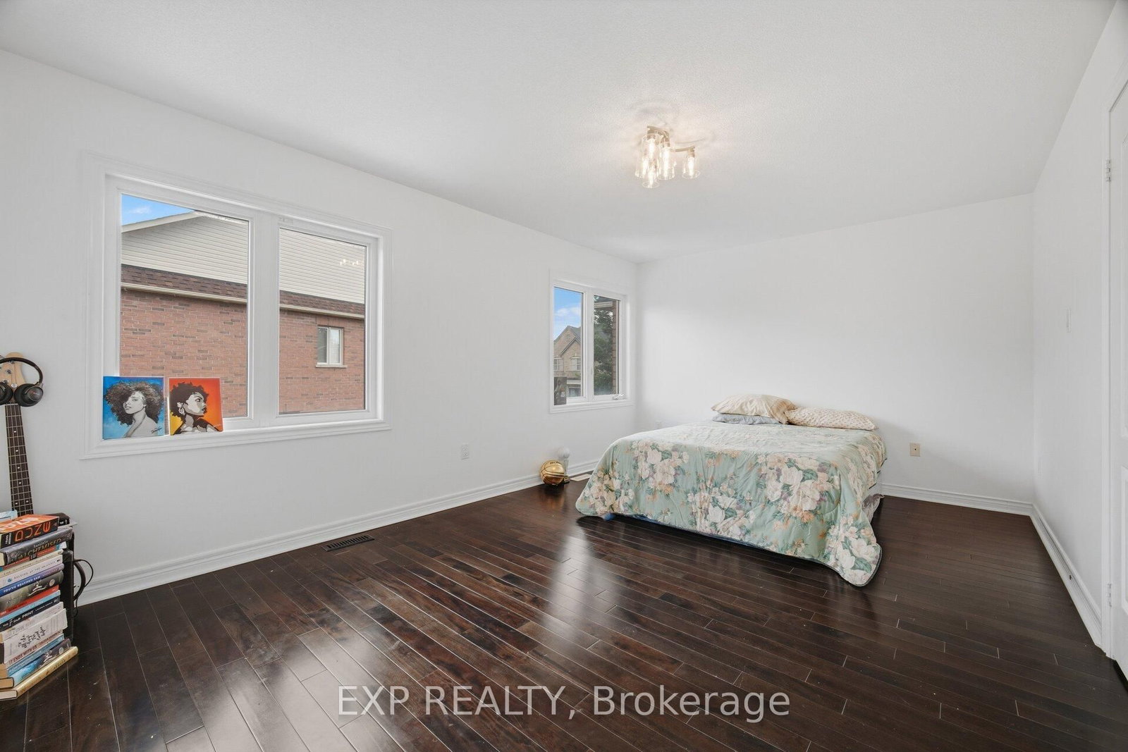 363 Holmes Cres, Milton — 17