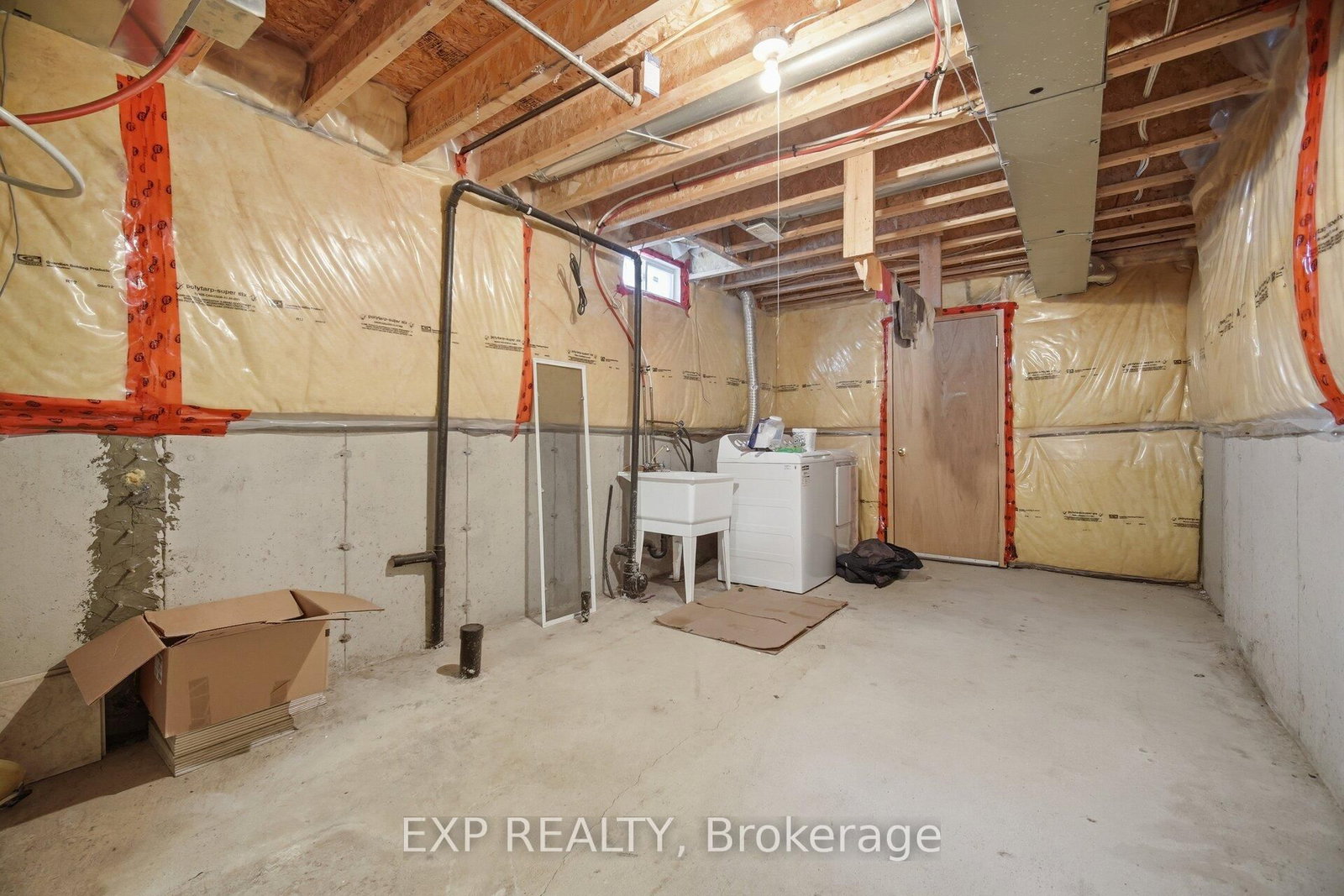 363 Holmes Cres, Milton — 31