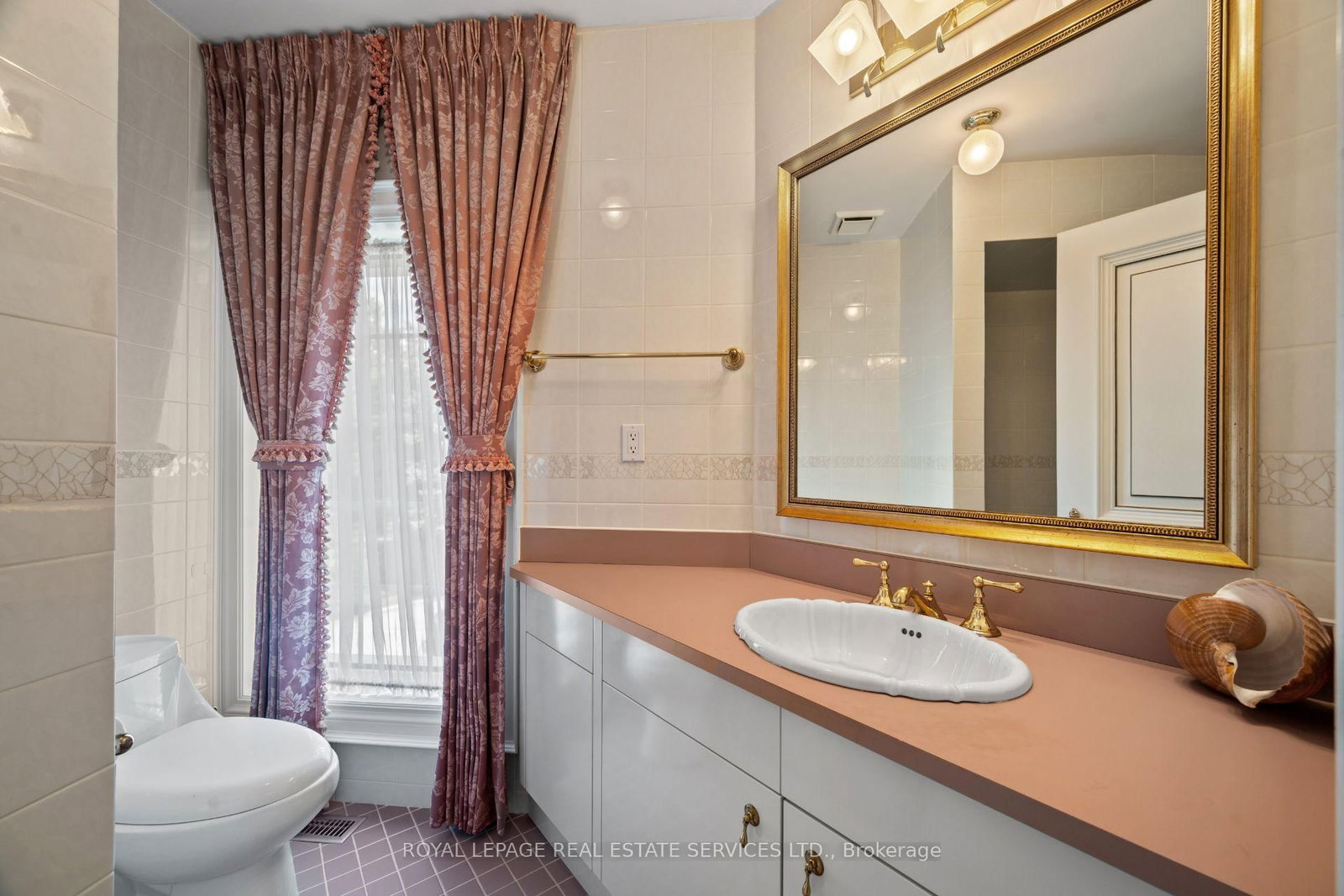 7 The Green Pines, Toronto — 28