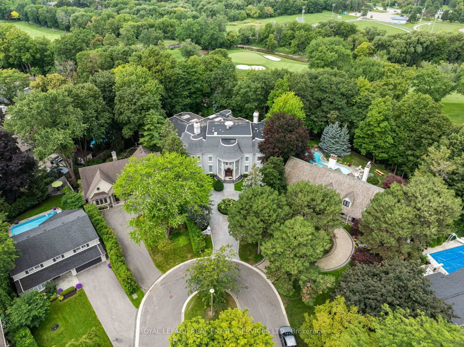 7 The Green Pines, Toronto — 3