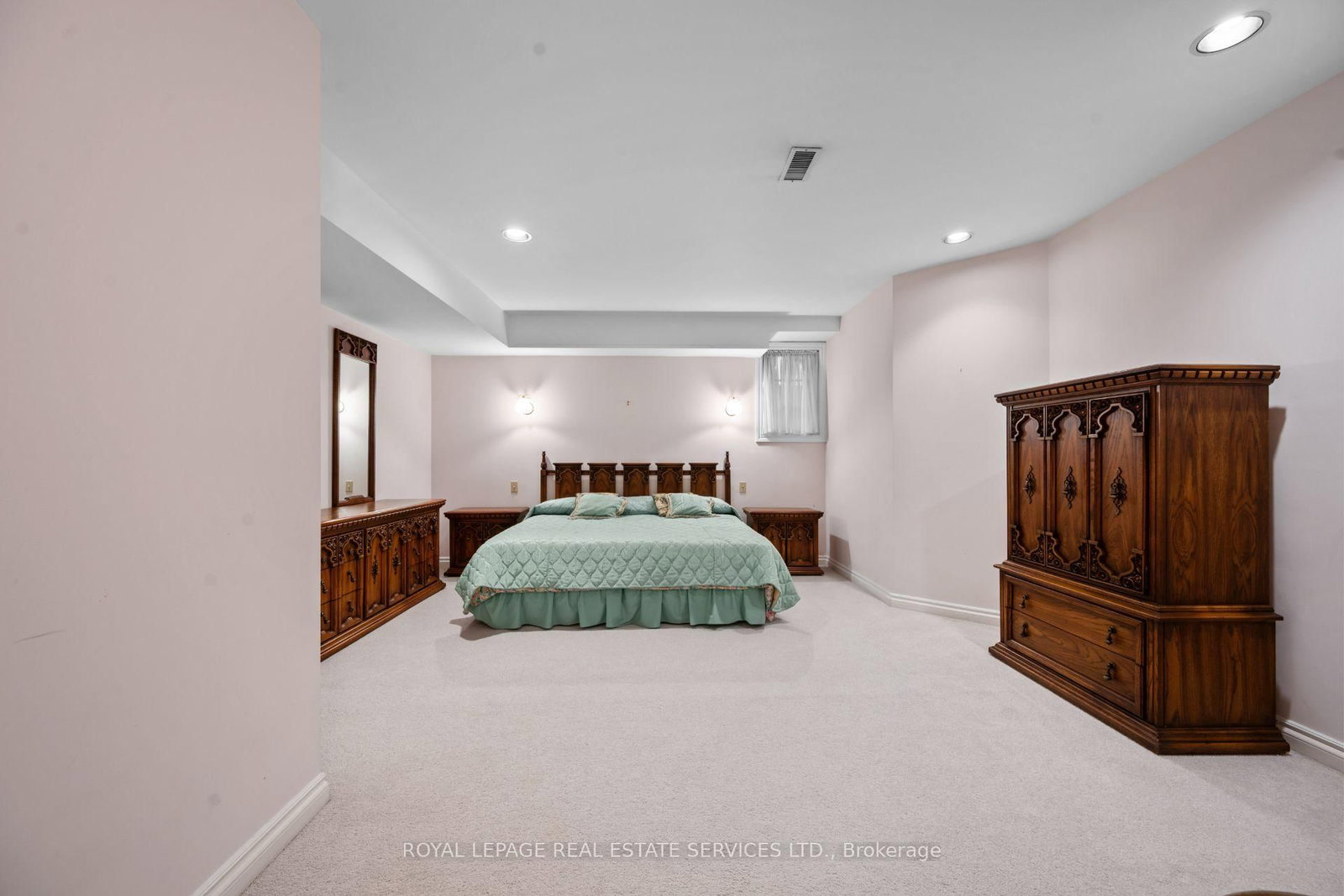 7 The Green Pines, Toronto — 42