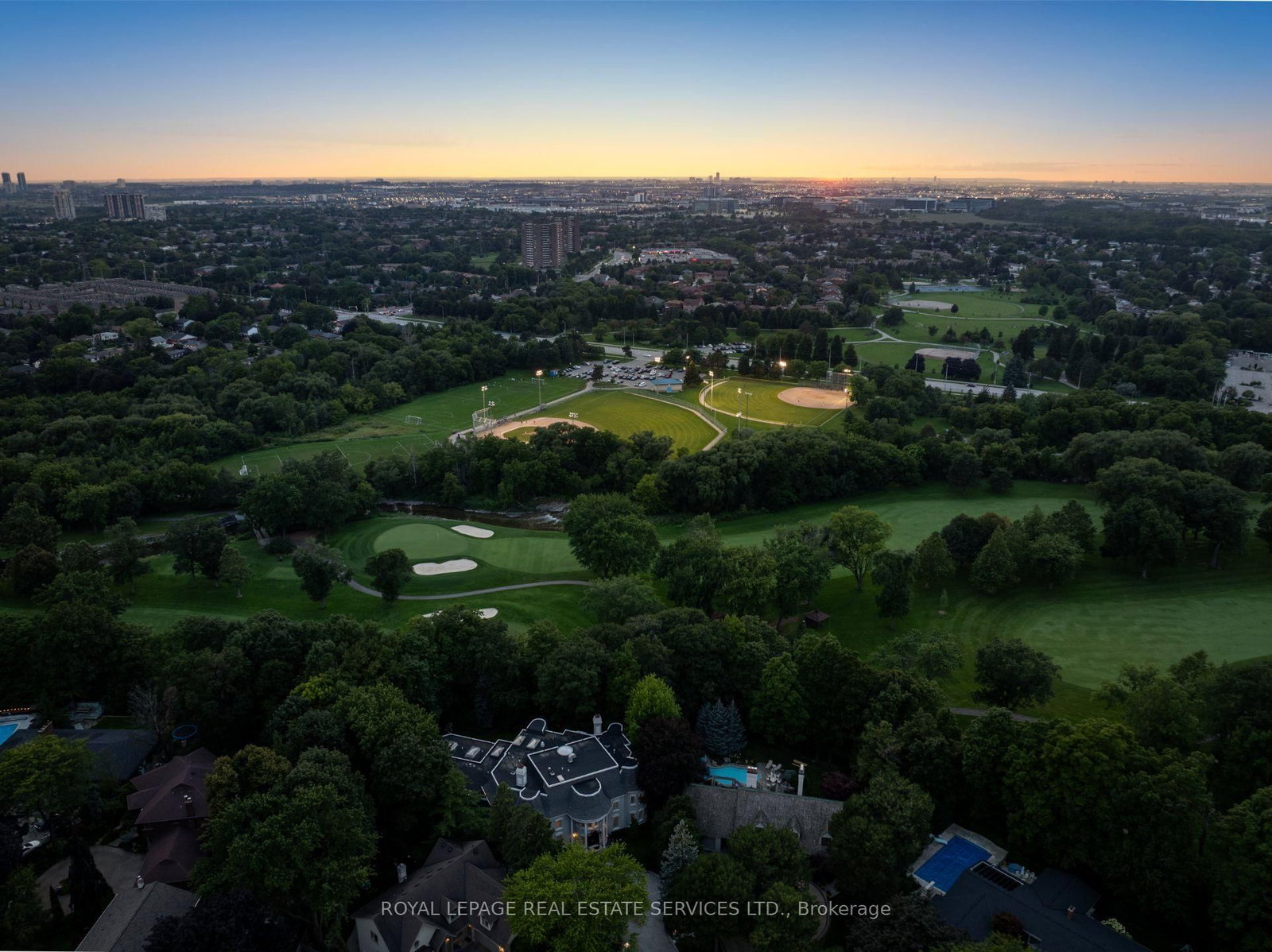 7 The Green Pines, Toronto — 50