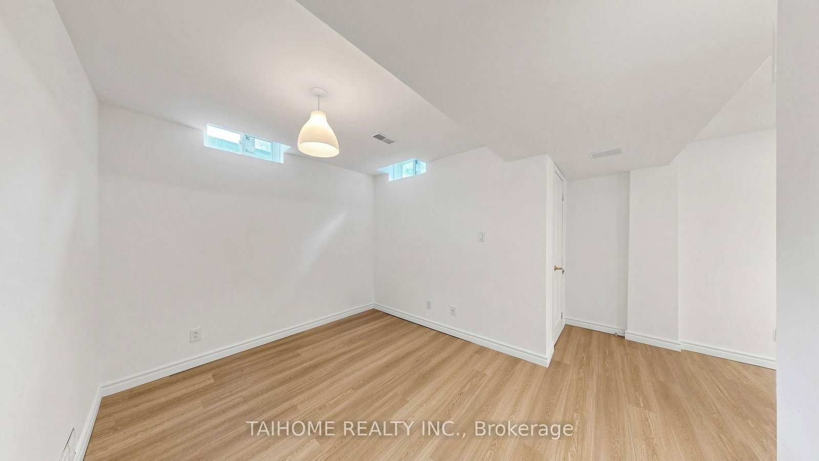 3573 Colonial Dr, Mississauga — 22