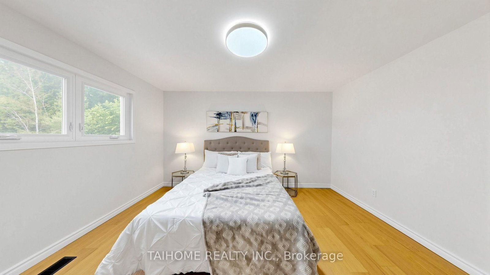 3573 Colonial Dr, Mississauga — 9