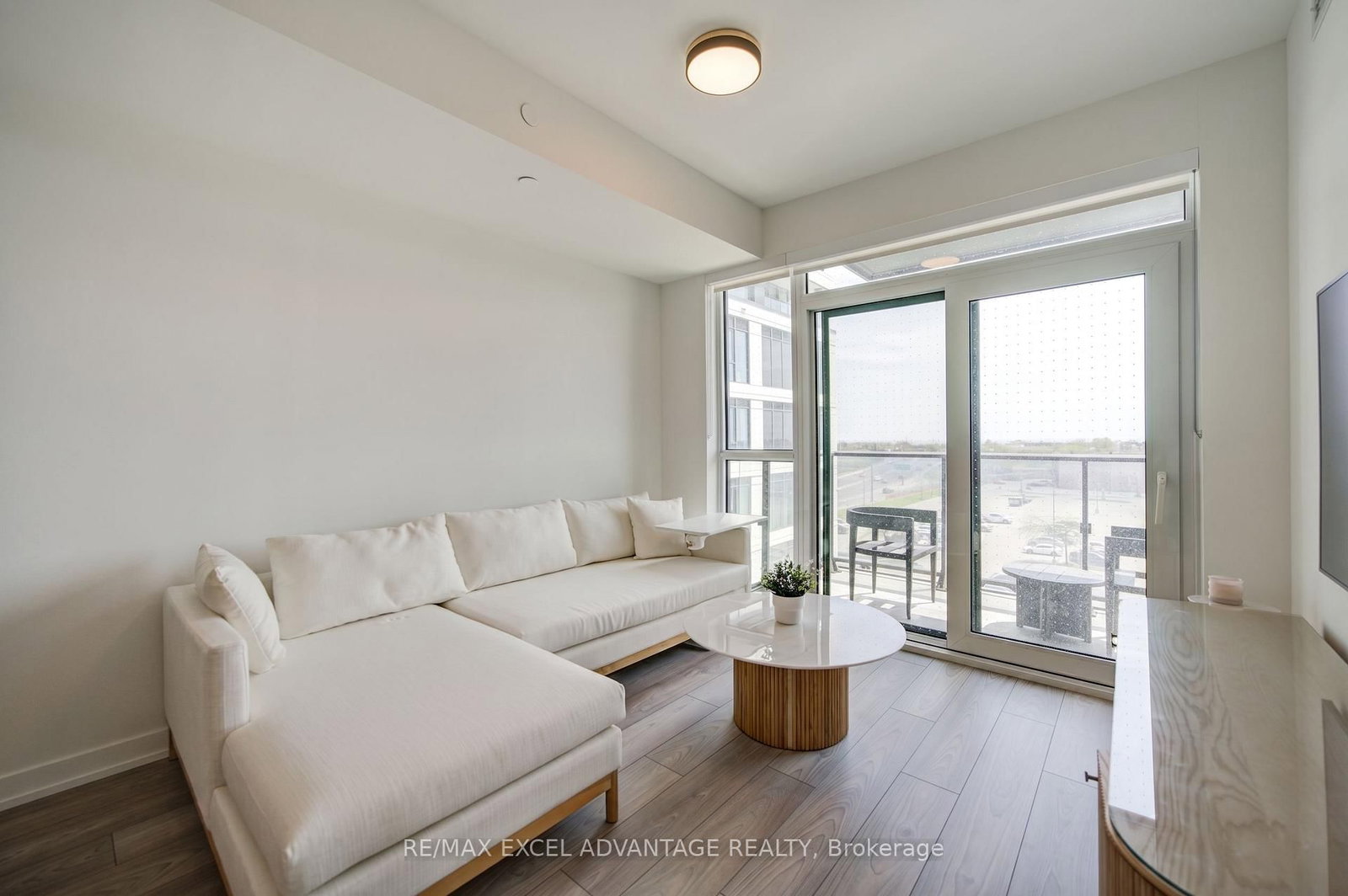 1007 The Queensway, Toronto — 5