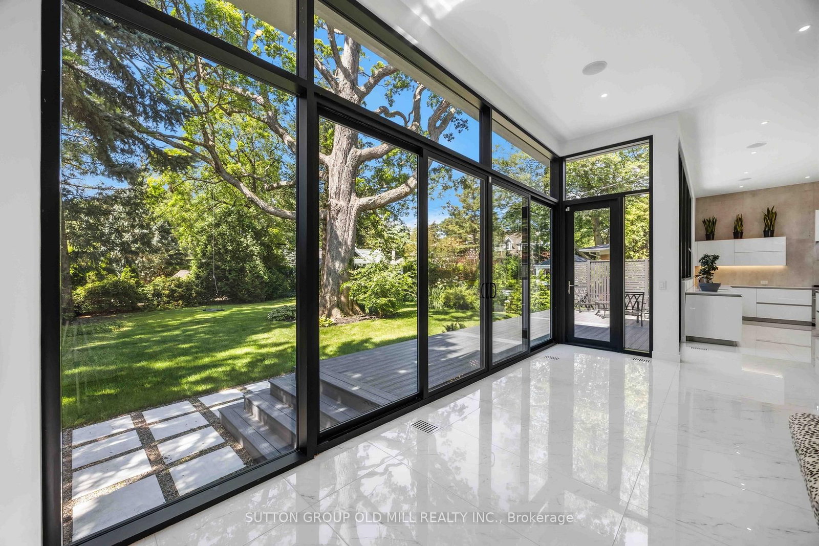 18 Herne Hill, Toronto — 12