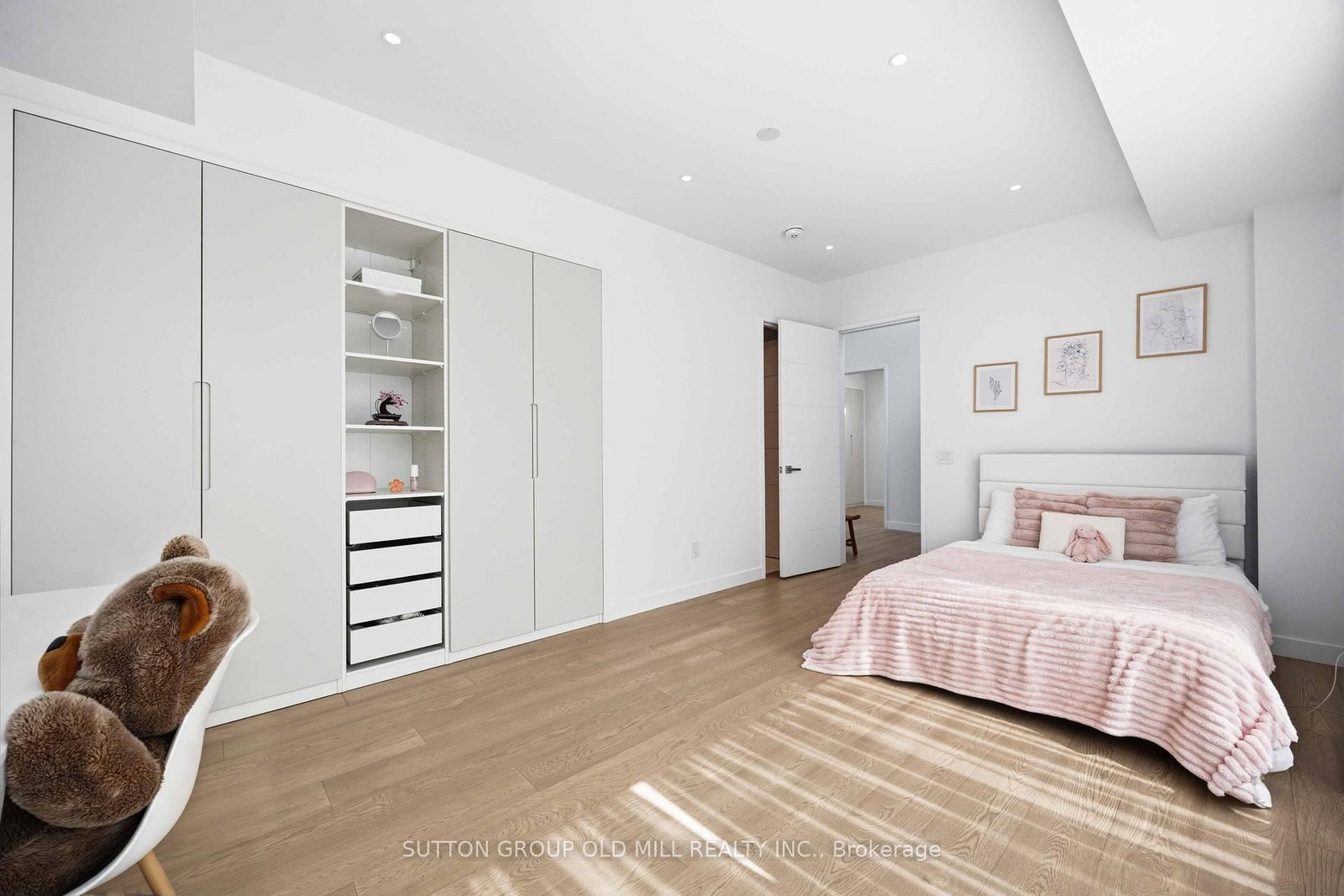 18 Herne Hill, Toronto — 32